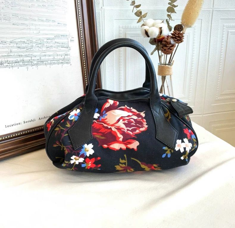 Vivienne Westwood Vivienne Westwood size os Vintage bowling bag with floral p Size ONE SIZE - 2 Thumbnail