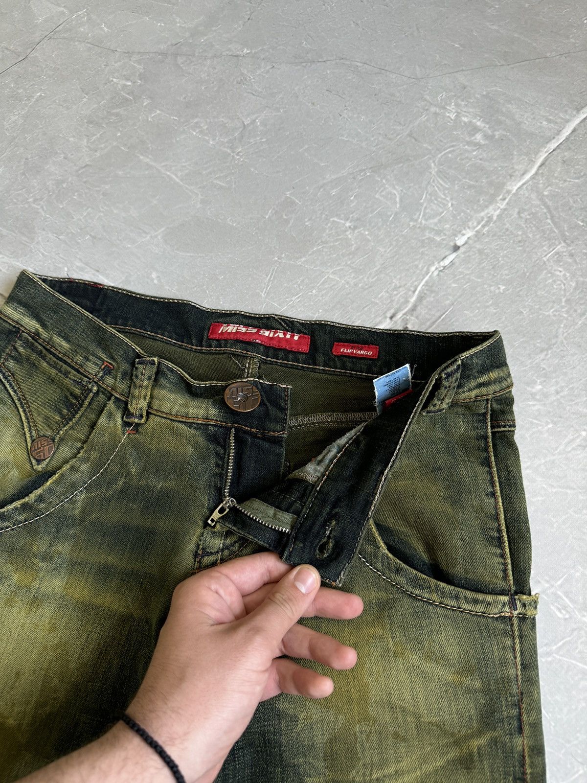 Miss Sixty Y2K Vintage Miss Sixty Flip Vargo Dirty Denim Jeans Bootcut Size 28" / US 6 / IT 42 - 9 Thumbnail