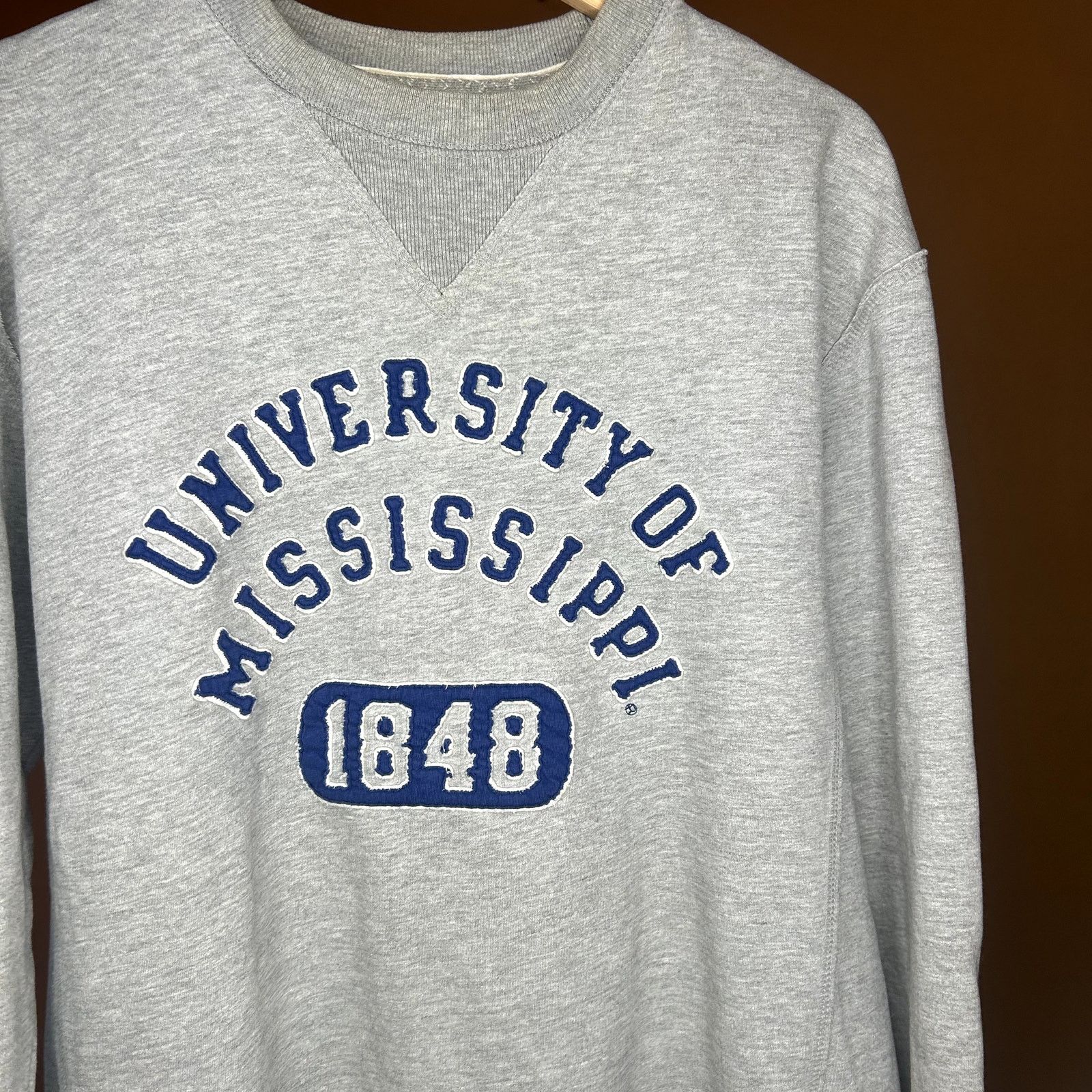 Vintage Y2K American Eagle Ole Miss Sweatshirt Medium Size US M / EU 48-50 / 2 - 4 Thumbnail