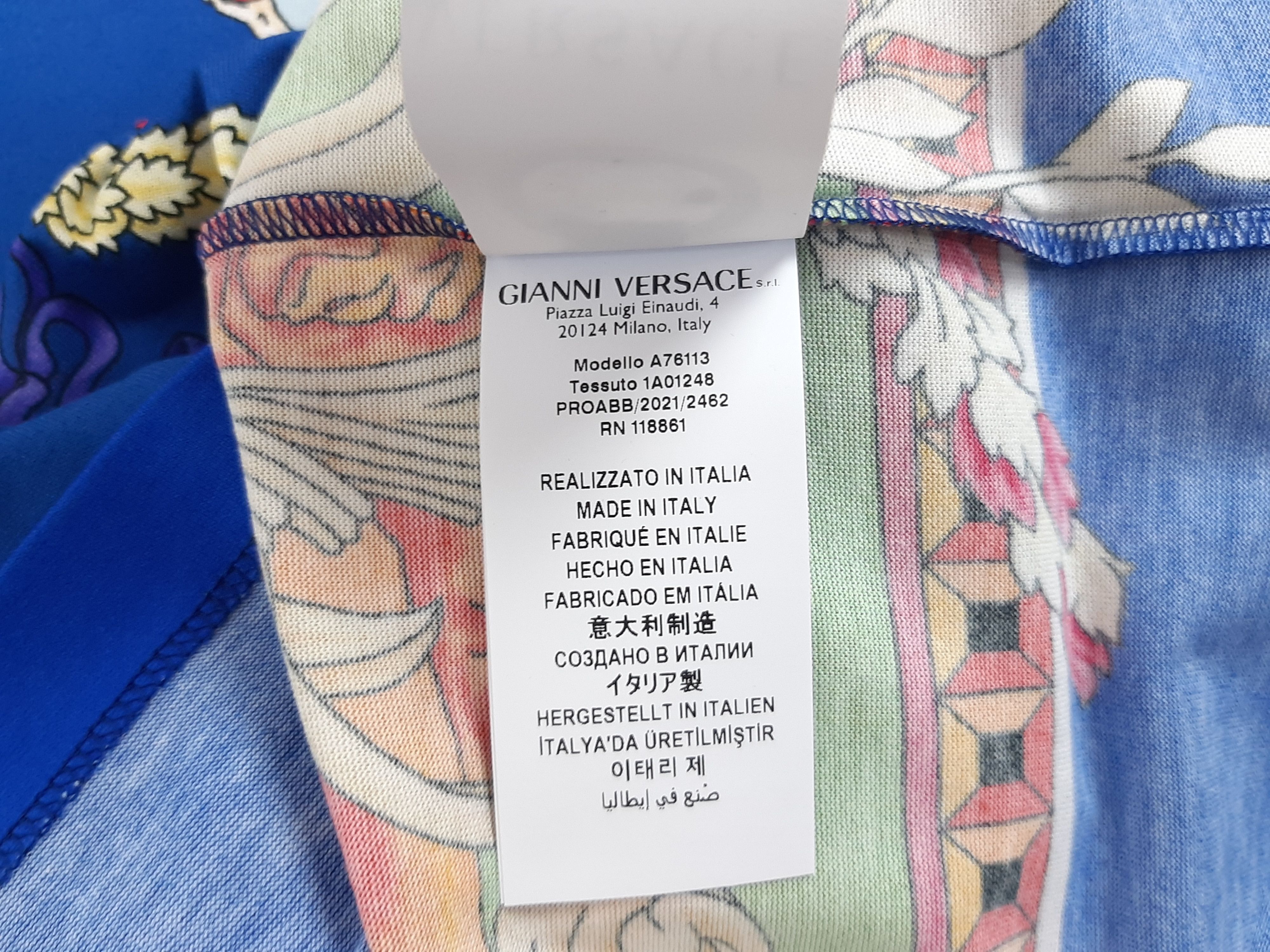 Versace Versace Renaissance Medusa Print T-Shirt Men's Size M Size US M / EU 48-50 / 2 - 8 Thumbnail