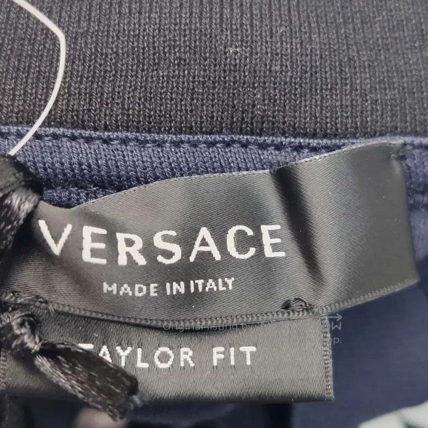 Versace Versace XS Black Logo Crewneck Short-Sleeve T-Shirt. Size US XS / EU 42 / 0 - 2 Thumbnail