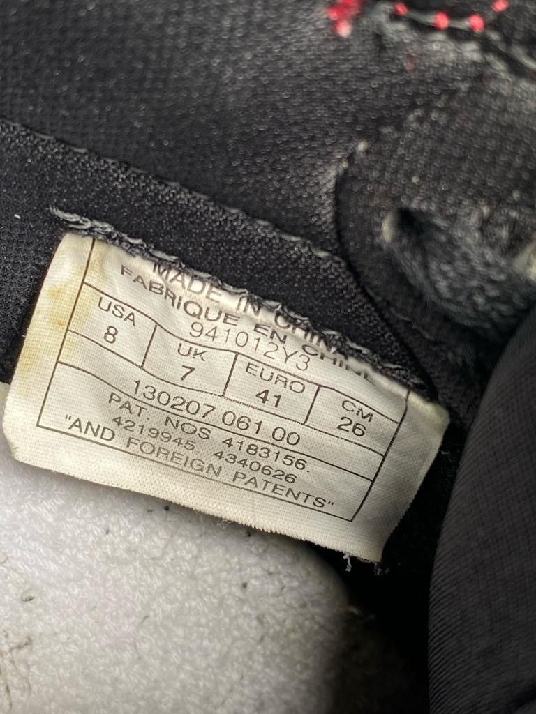 Nike 1994 Jordan 1 Breds Size US 8 / EU 41 - 16 Thumbnail