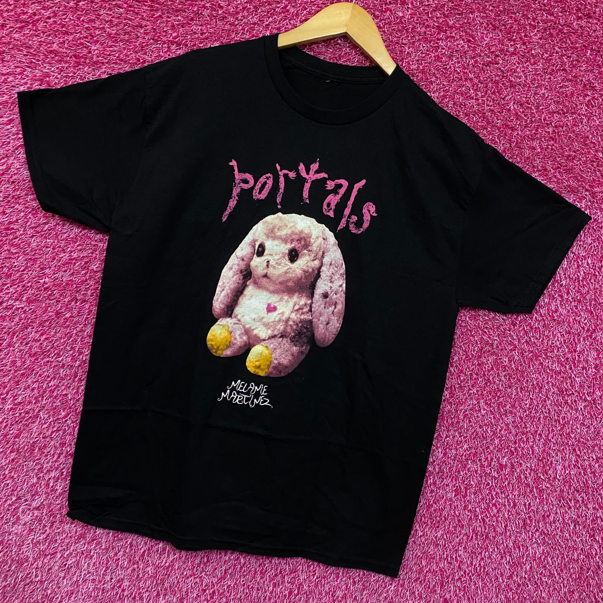 Other Melanie Martinez Bunny Tshirt size large Size US L / EU 52-54 / 3 - 3 Thumbnail