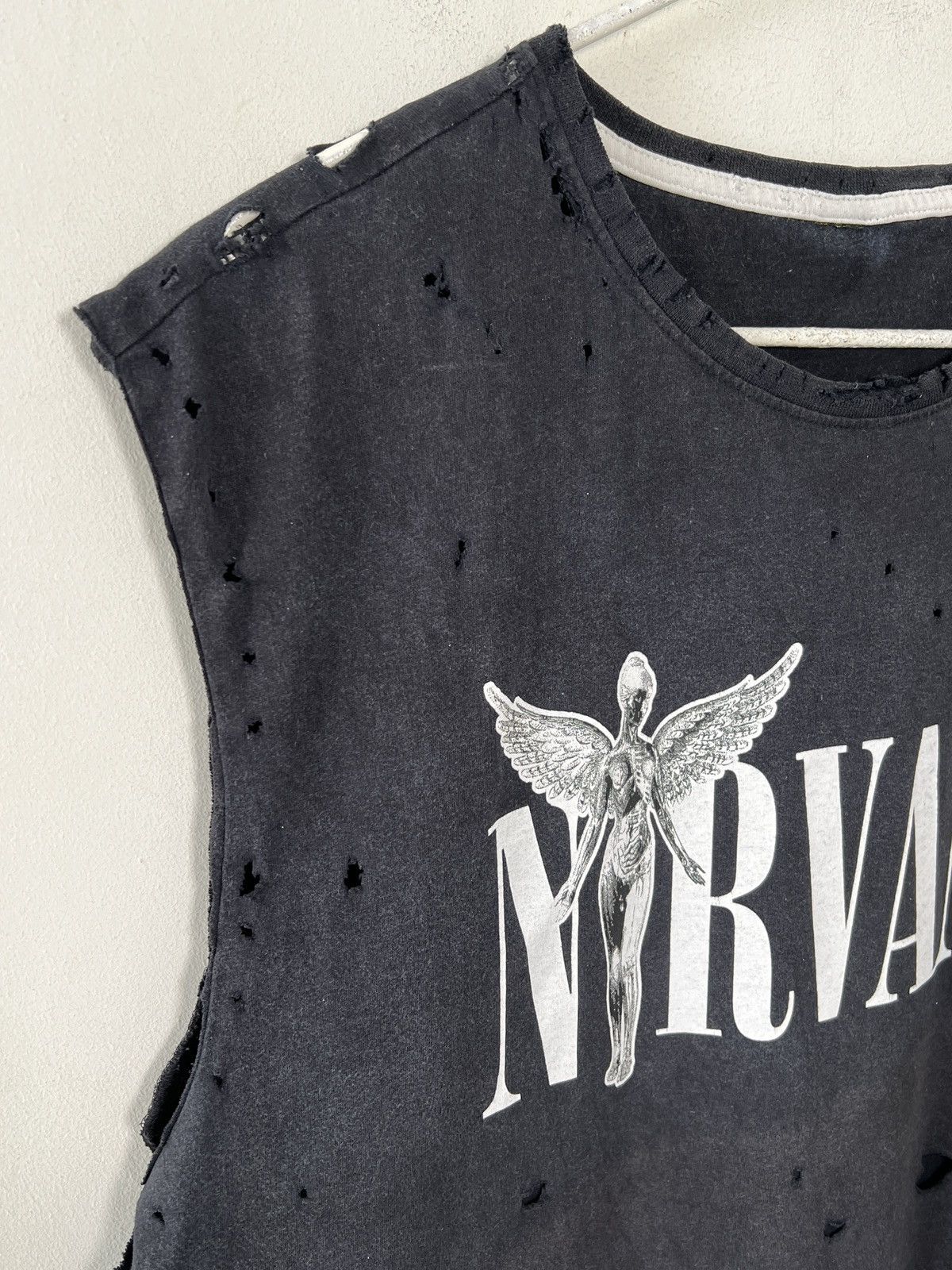 Nirvana Nirvana “In Utero” sleeveless tee m-l Size US L / EU 52-54 / 3 - 4 Thumbnail
