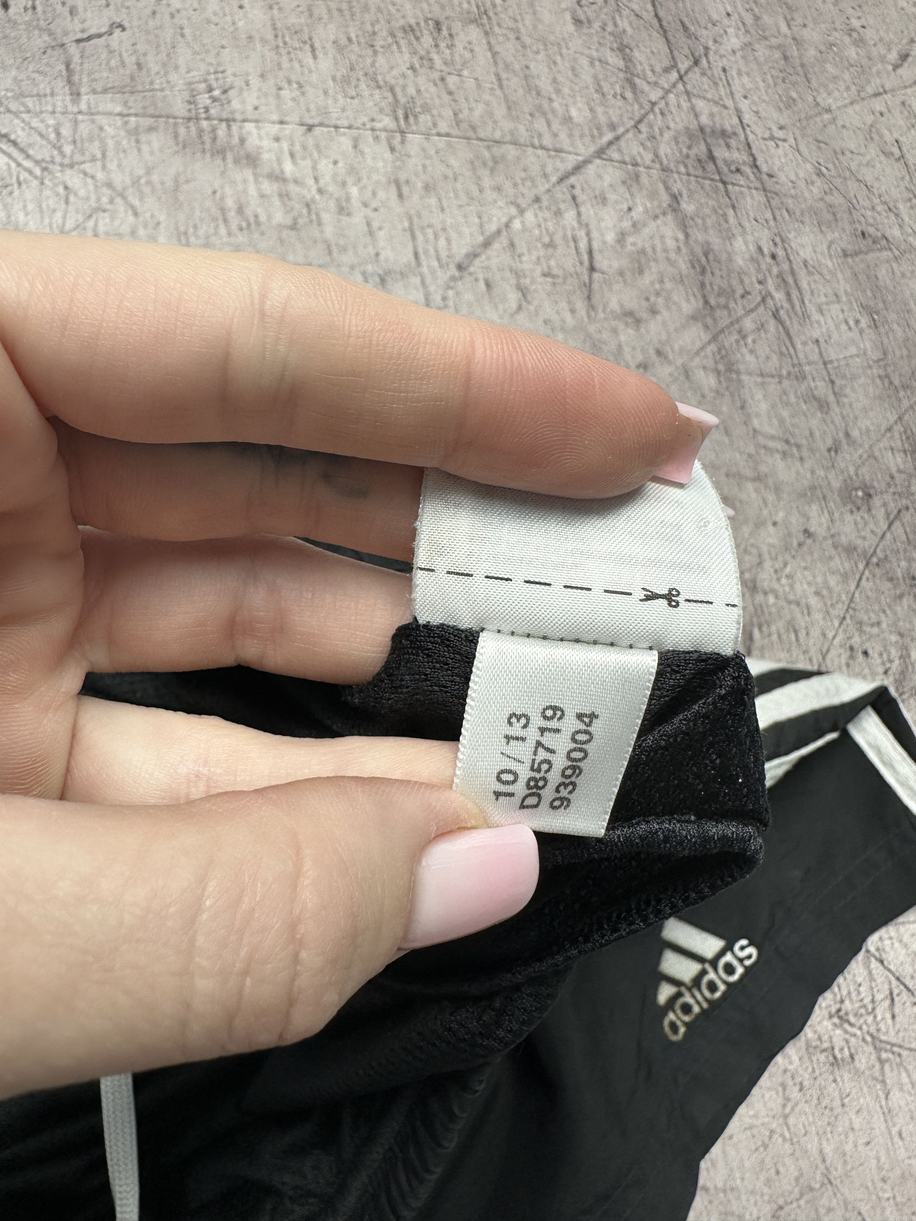 Adidas Adidas Mens Nylon Shorts Size US 34 / EU 50 - 9 Thumbnail