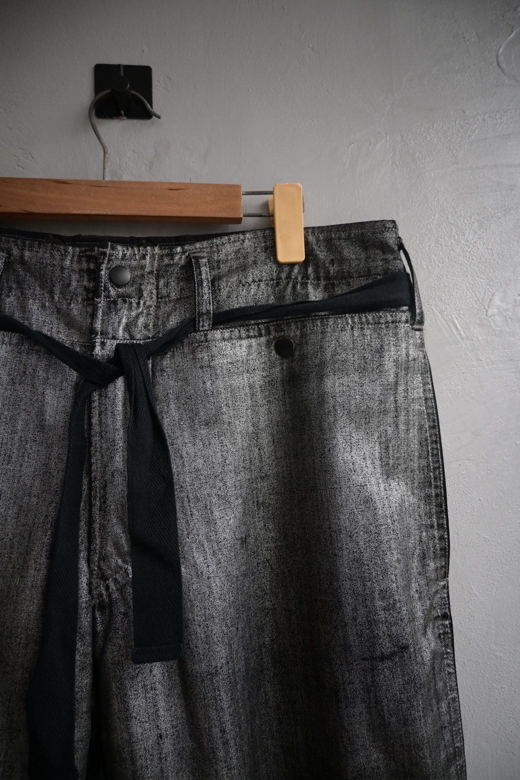 Yohji Yamamoto Yohji Yamamoto Pour Homme SS2007 metallic pant Size US 32 / EU 48 - 8 Thumbnail