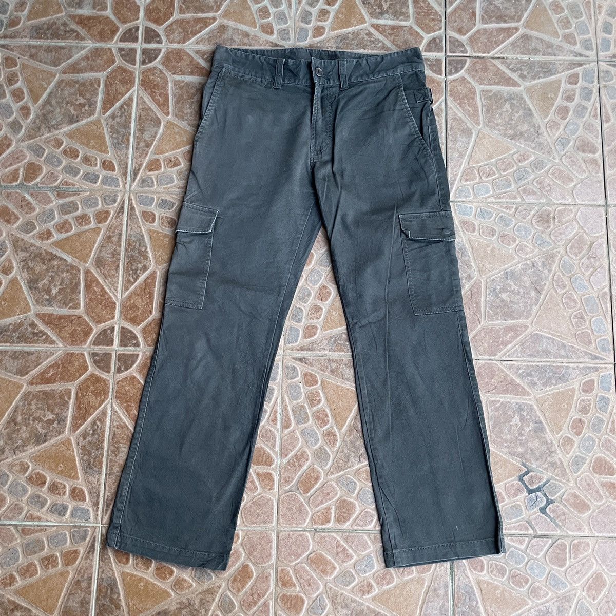 Calvin Klein Vintage Calvin Klein Jeans Buckle Tactical Cargo Pants Size US 32 / EU 48 - 1 Thumbnail