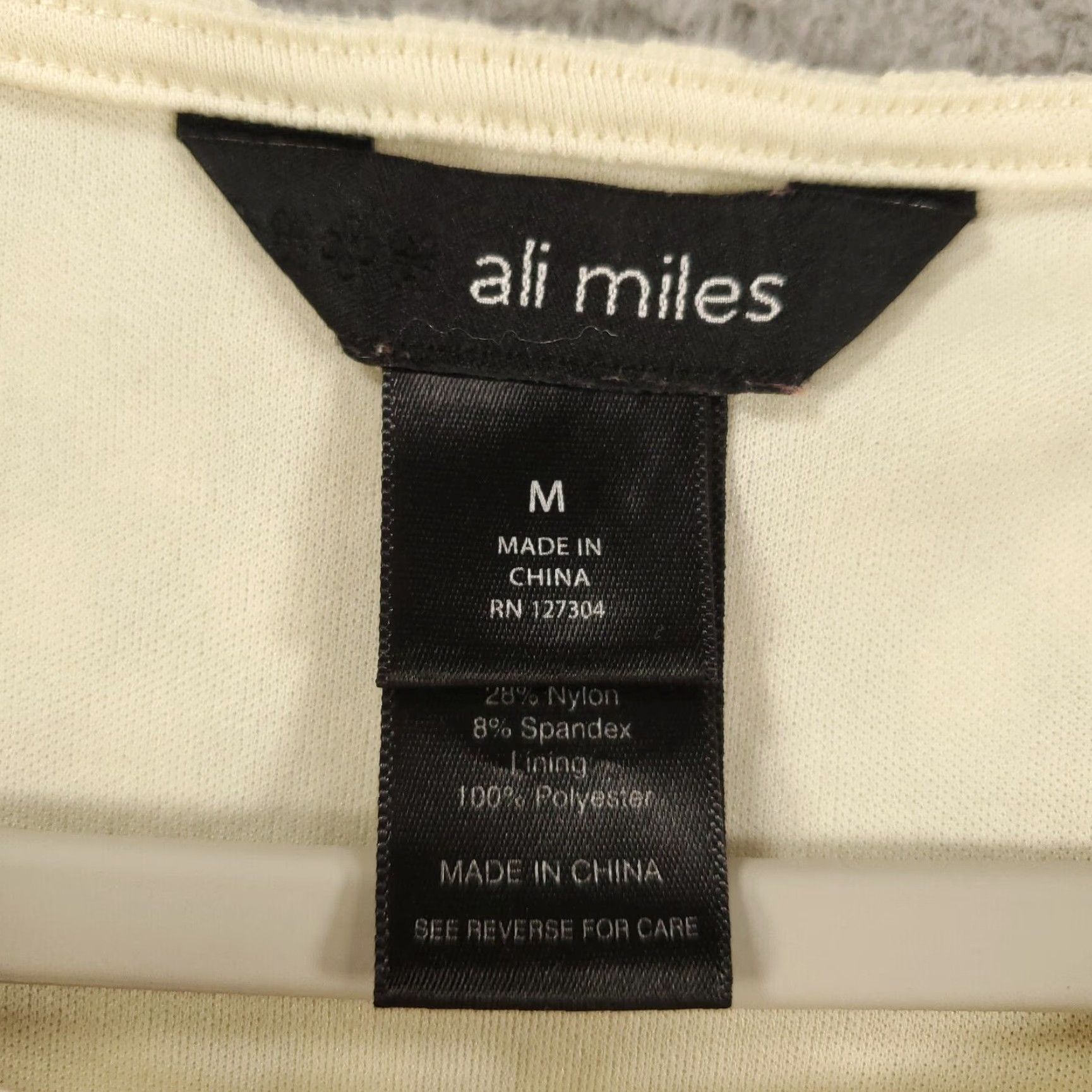 Vintage Ali Miles Blouse Shirt Womens Medium Ivory Cream Lace Lined Sheer Geometric Round Neck Long Sleeve Tunic Casual Party/Cocktail Travel Size M / US 6-8 / IT 42-44 - 5 Thumbnail