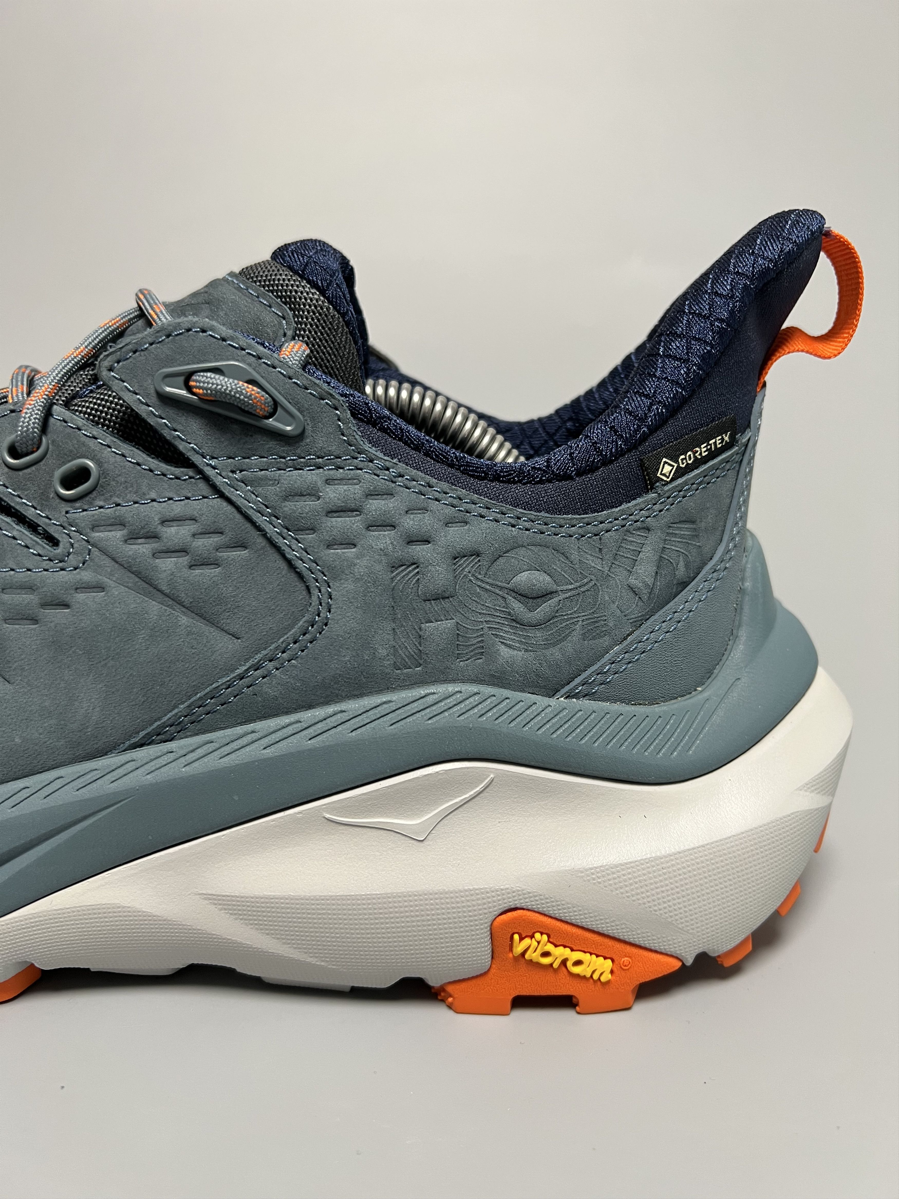 Goretex 9D Hoka One One Kaha 2 Low GTX Trekking Hiking Shoes Size US 9 / EU 42 - 9 Thumbnail