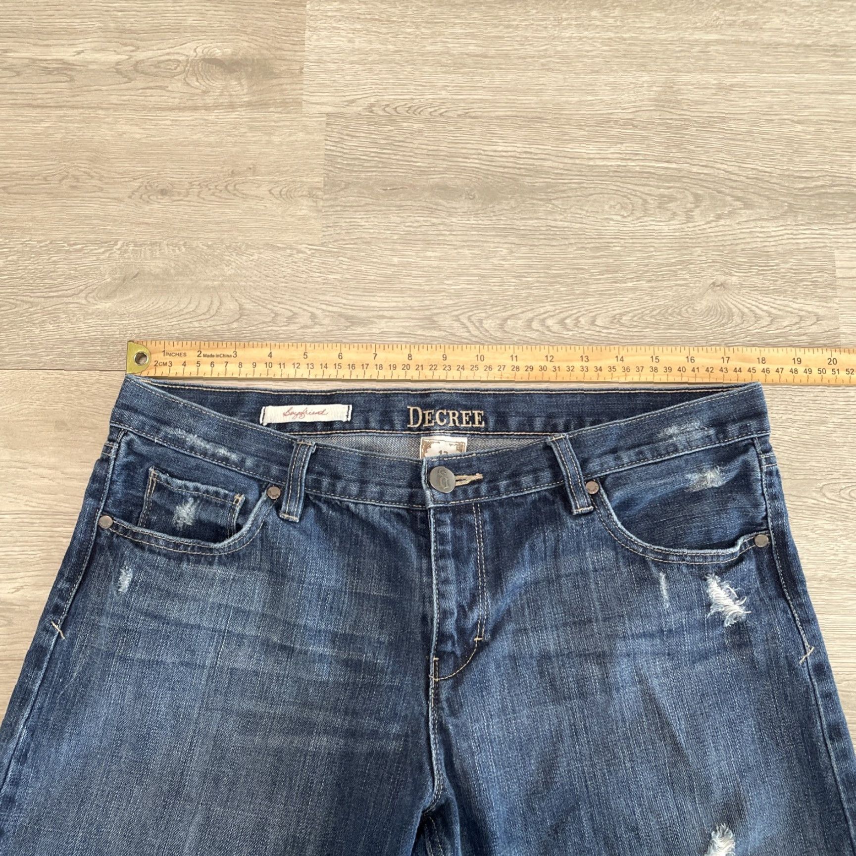 Decree VINTAGE Decree Boyfriend Jeans Distressed Capris Juniors Size 13 Blue Women's Size 34" / US 12 / IT 48 - 4 Thumbnail