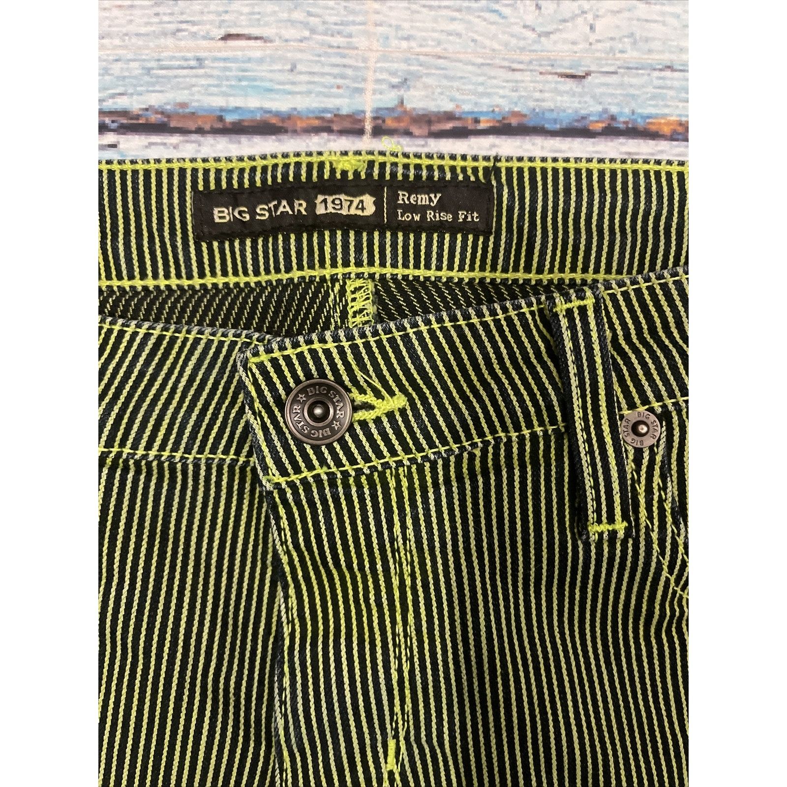 Big Star BIG STAR shorts WOMENS 29 lime green stripes nice! Size 29" - 4 Thumbnail