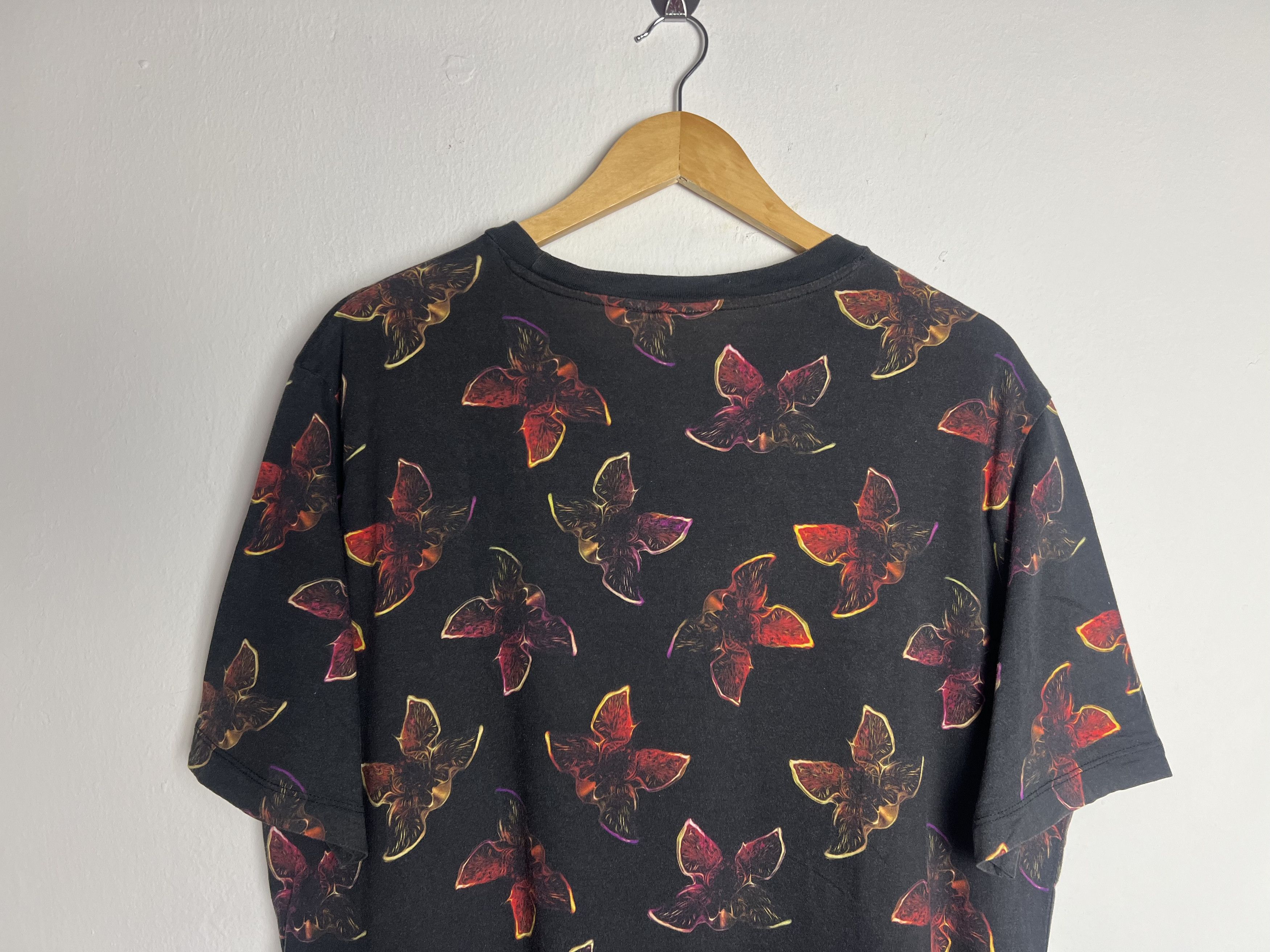H&M H&M Stranger Things Tee Size US L / EU 52-54 / 3 - 11 Thumbnail