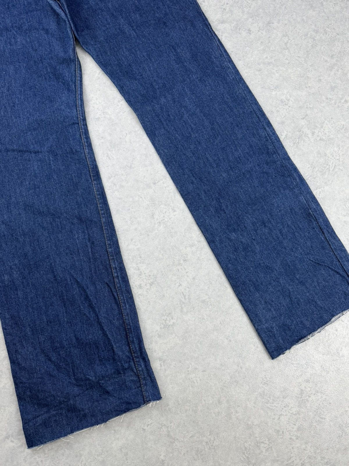 Levi's Vintage Clothing Vintage Levis 617 Bootcut Jeans W36 L36 Made In France Size US 36 / EU 52 - 8 Thumbnail