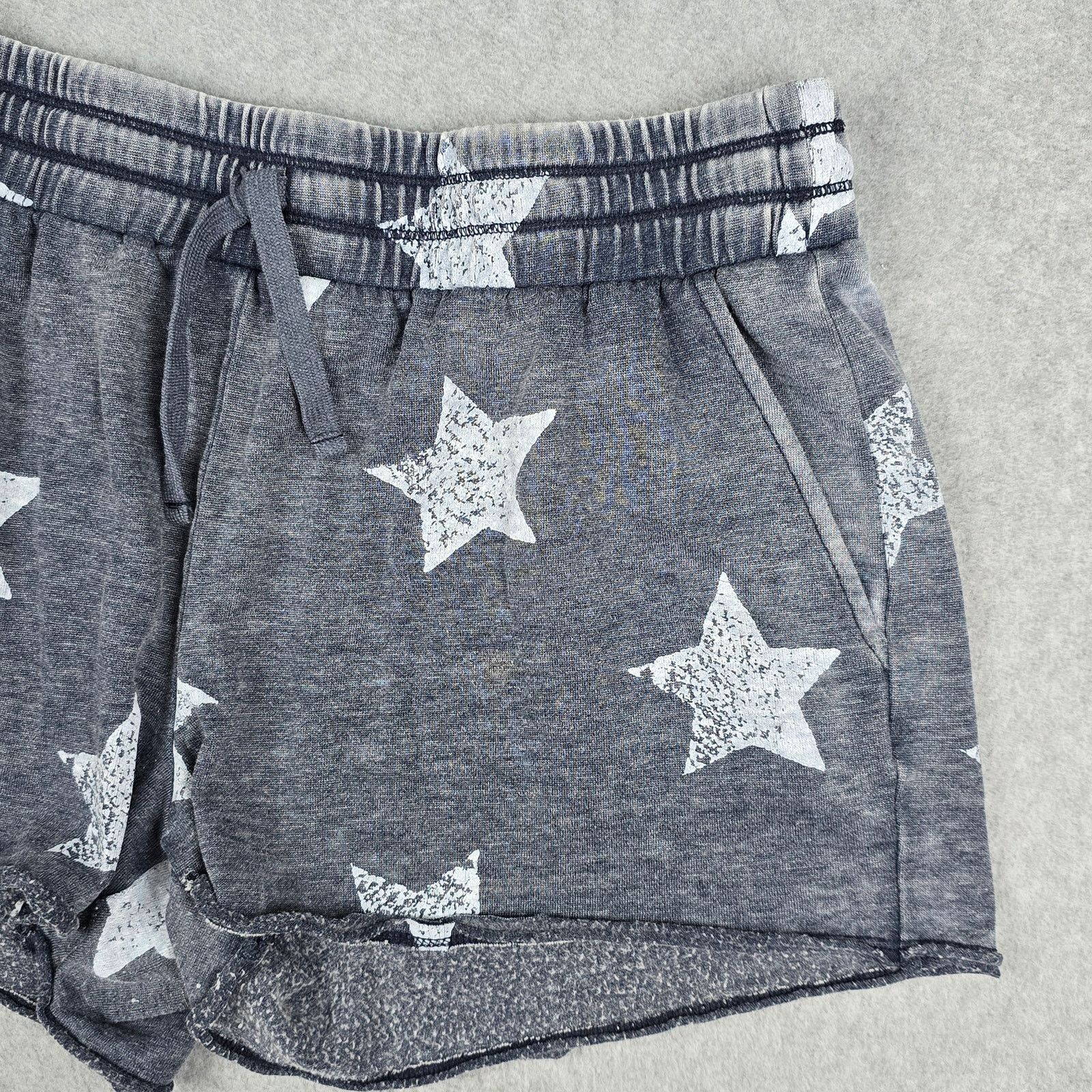 Splendid Splendid Large Sweatshort Navy Star Print Raw Hem Drawstring Size 34" / US 12 / IT 48 - 4 Thumbnail