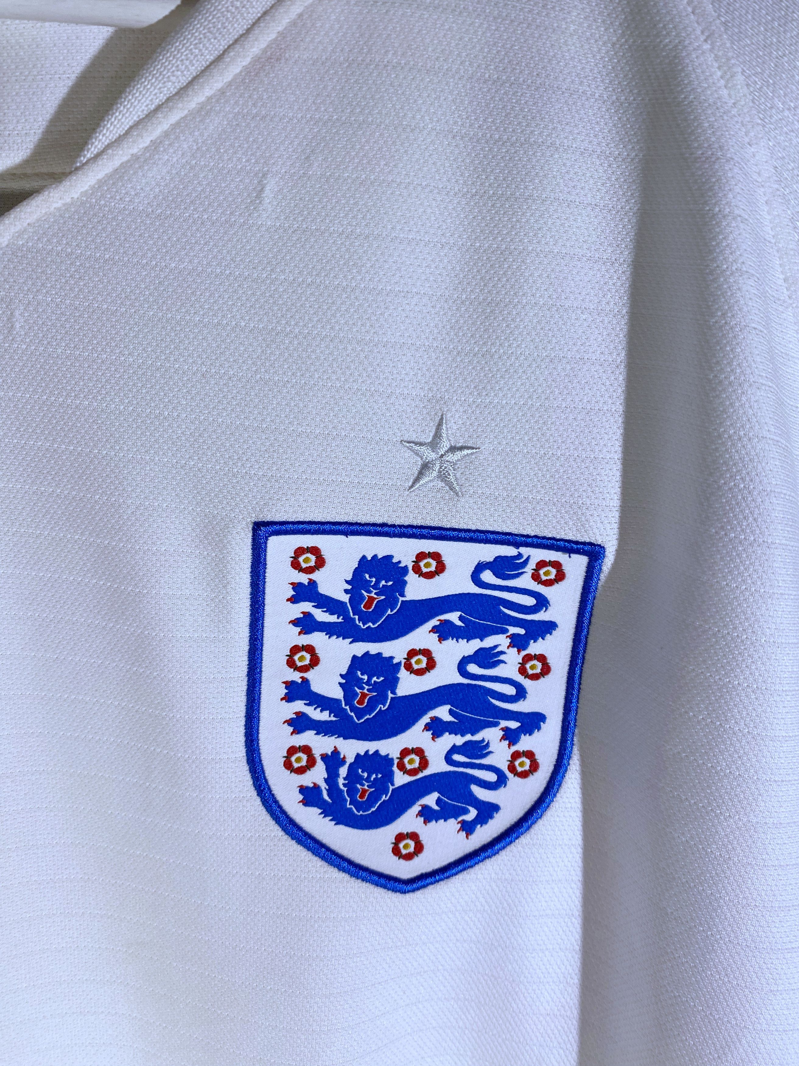 Nike England Nike 2018 Soccer Jersey football shirt size XL Size US XL / EU 56 / 4 - 4 Thumbnail