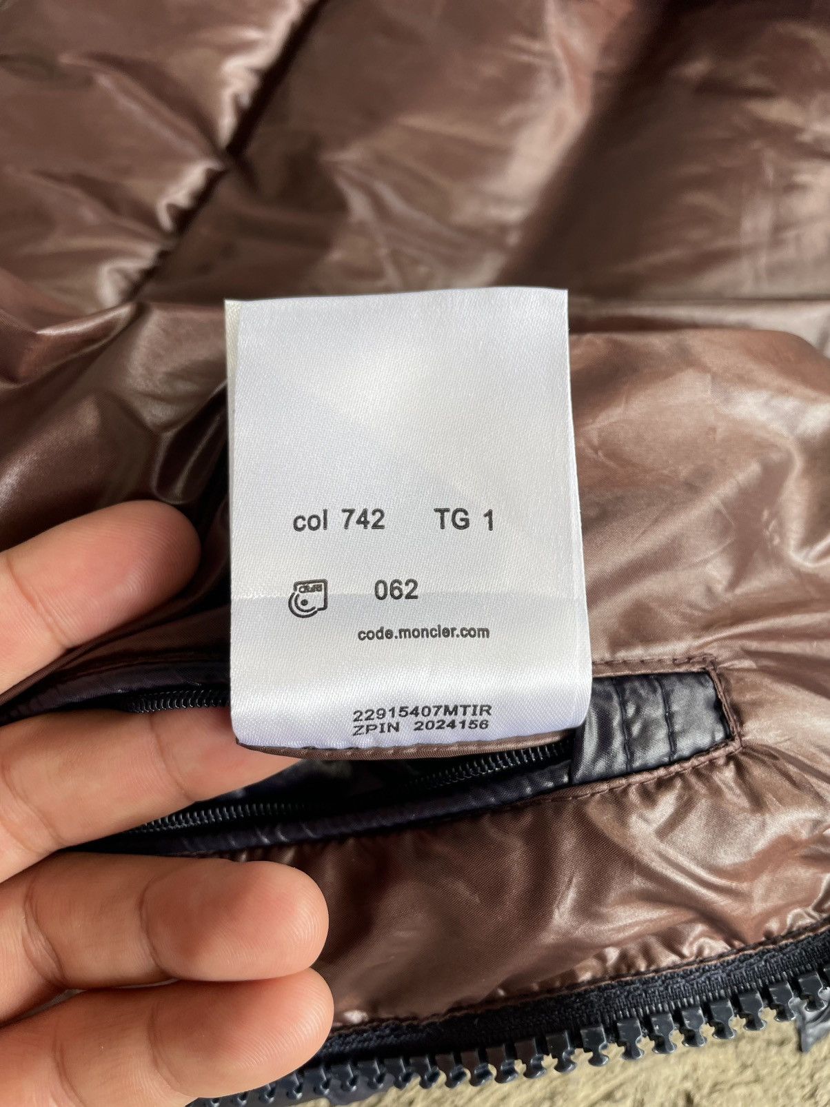 Moncler Like new Moncler Maya Giubbotto down puffer jacket Size US S / EU 44-46 / 1 - 16 Thumbnail