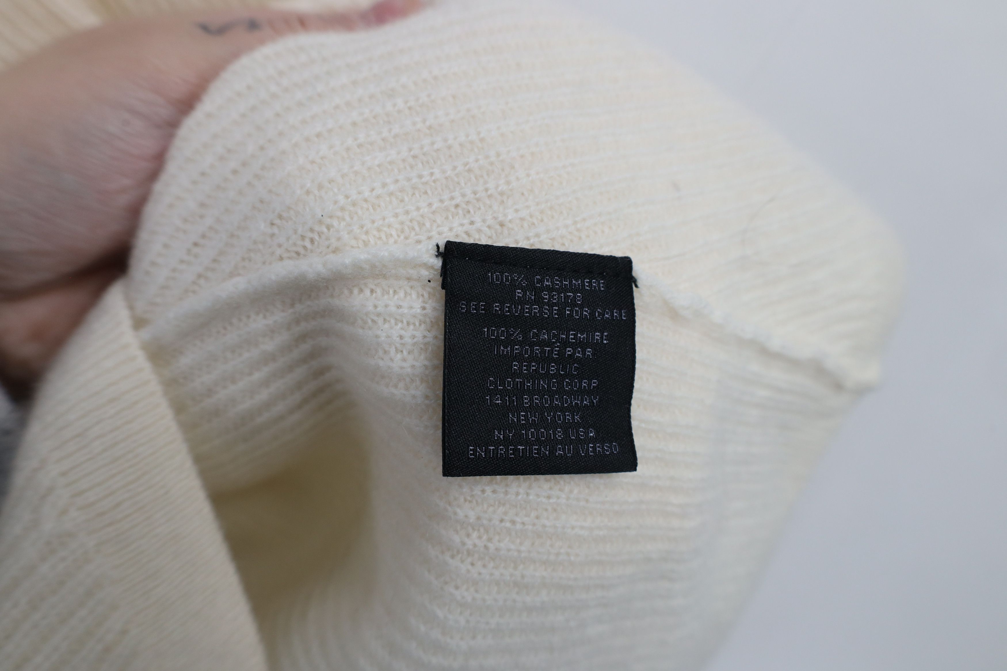 Magaschoni × Vintage New Magaschoni Cashmere Ribbed Knit V-Neck Sweater Cream Size S / US 4 / IT 40 - 7 Thumbnail