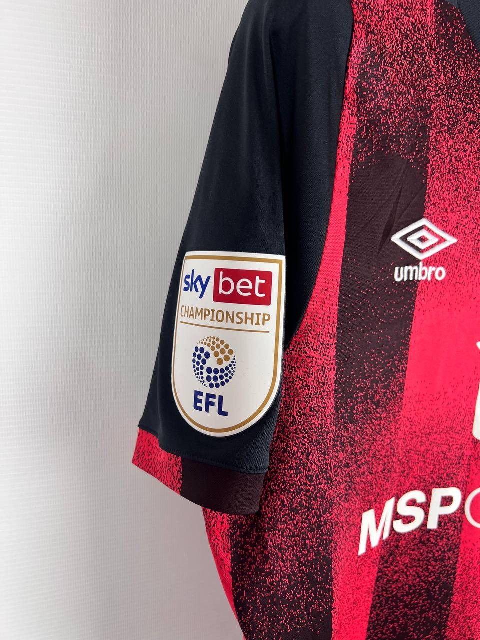 Umbro Bournemouth England Umbro Pearson 22 jersey t-shirt size M Size US M / EU 48-50 / 2 - 7 Thumbnail