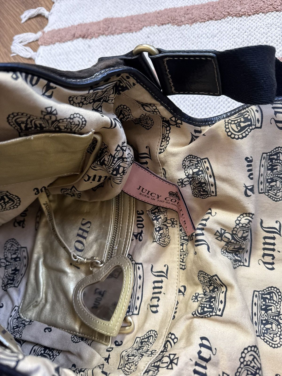 Juicy Couture × Vintage VINTAGE JUICY COUTURE 2000s LAPTOP CROSSBODY BAG Size ONE SIZE - 4 Thumbnail