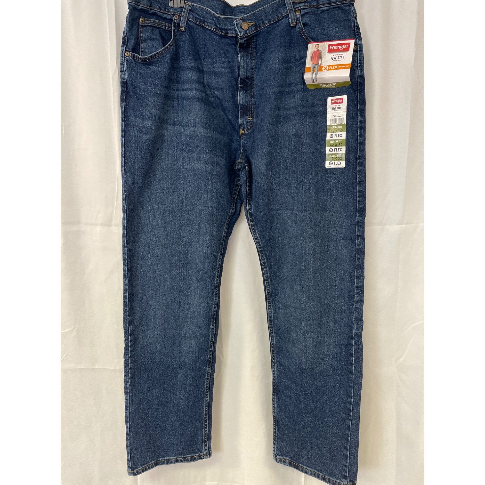 Wrangler Wrangler Men's Blue Jeans Flex Regular Fit Size 42 x 32 SKU Size US 42 / EU 58 - 1 Thumbnail