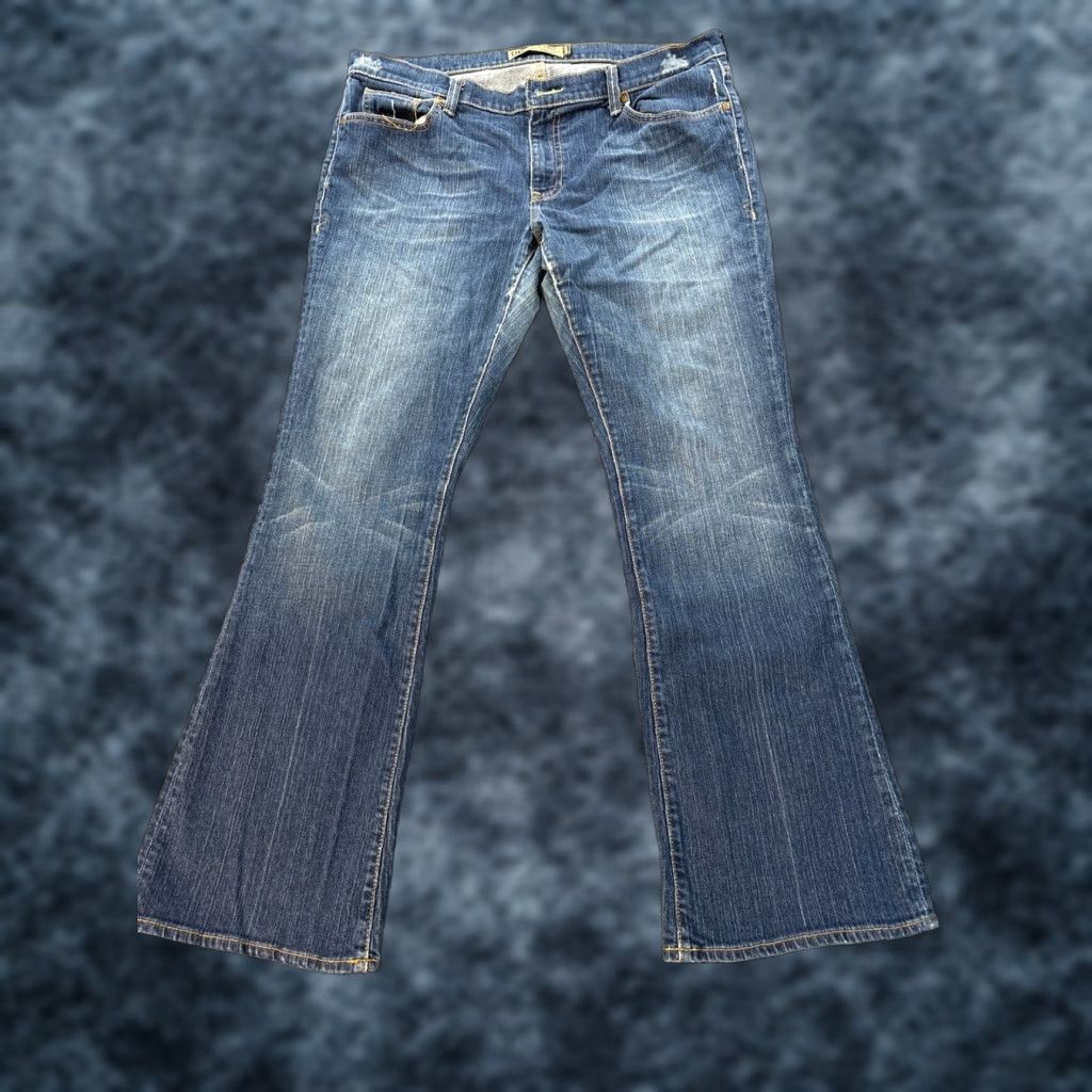 Old Navy VINTAGE Old Navy Jeans Womens 16 Bootcut Denim Cotton 32in Inseam 5-Pocket Regular Rise Mid 38in Waist Blue 90s Hipster Grunge Retro USA Size 38" / US 16 / IT 52 - 1 Thumbnail