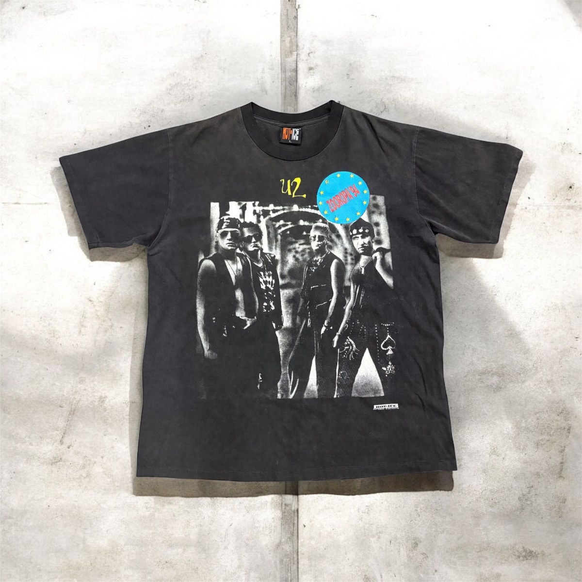 Band Tees Vintage U2 ZooRopa ’93 Tee – HOT ICE ©1994 Size US L / EU 52-54 / 3 - 1 Thumbnail