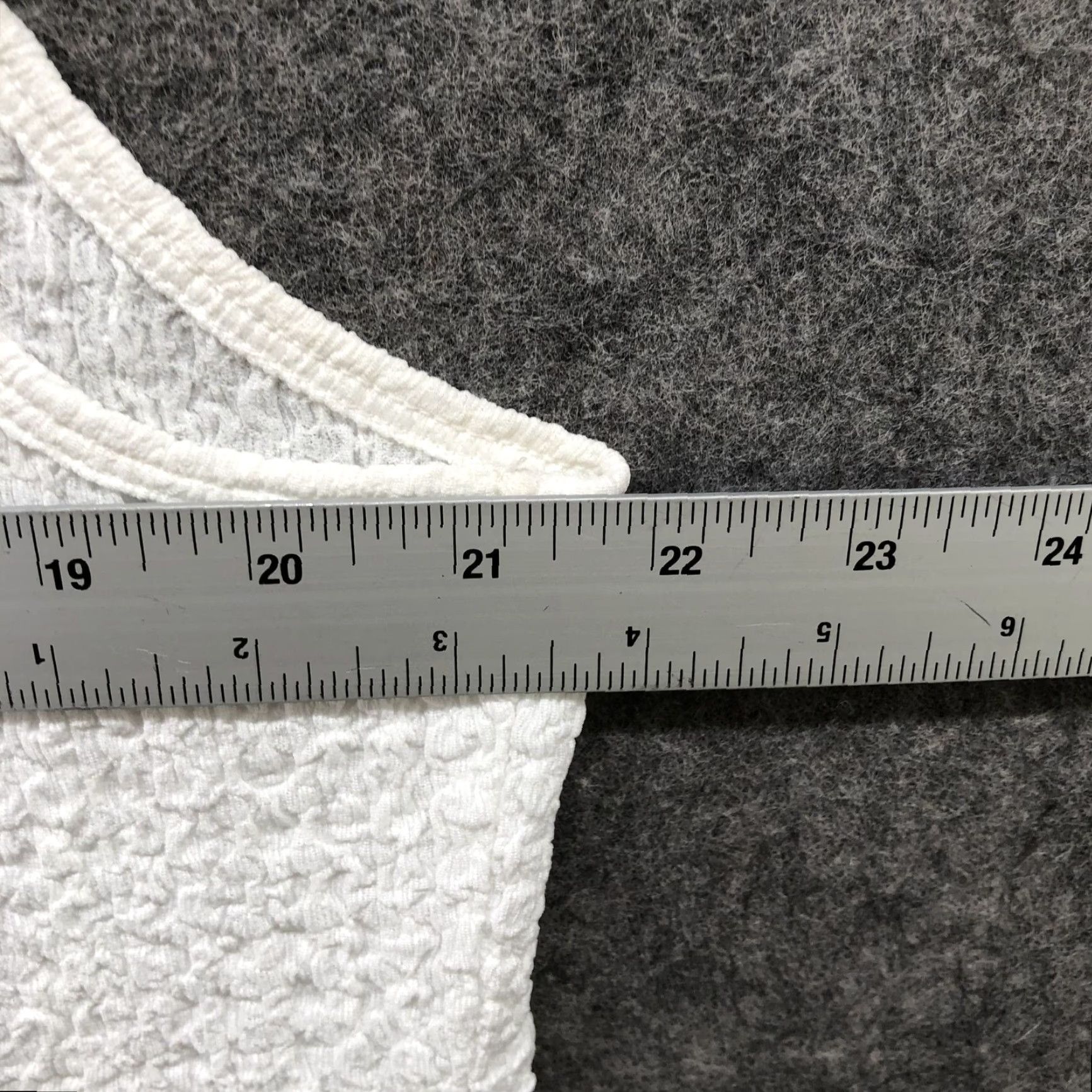 Old Navy Old Navy Tank Top Womens XXL White Sleeveless Pucker Square Neck Seersucker Tank Shirt Casual Plus Size Size XXL / US 16-18 / IT 52-54 - 6 Thumbnail