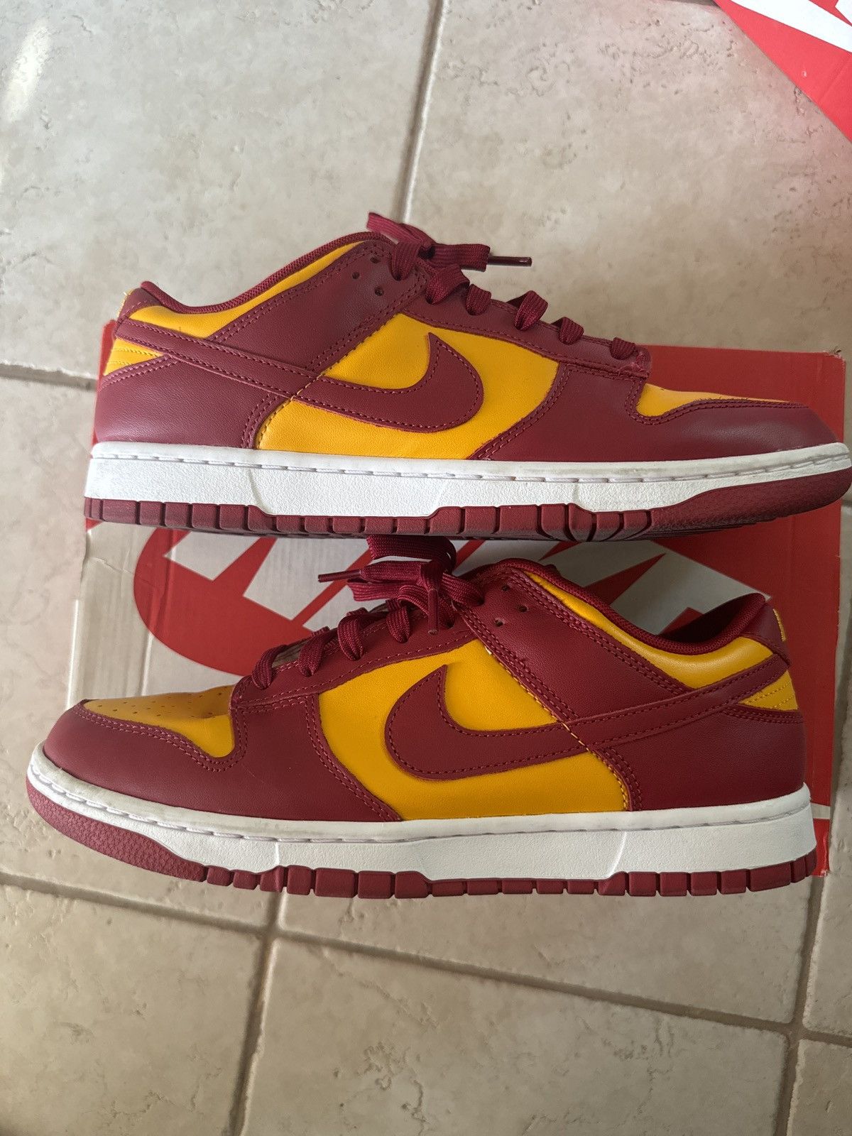 Nike Nike dunk low USC colors Size US 10.5 / EU 43-44 - 4 Thumbnail