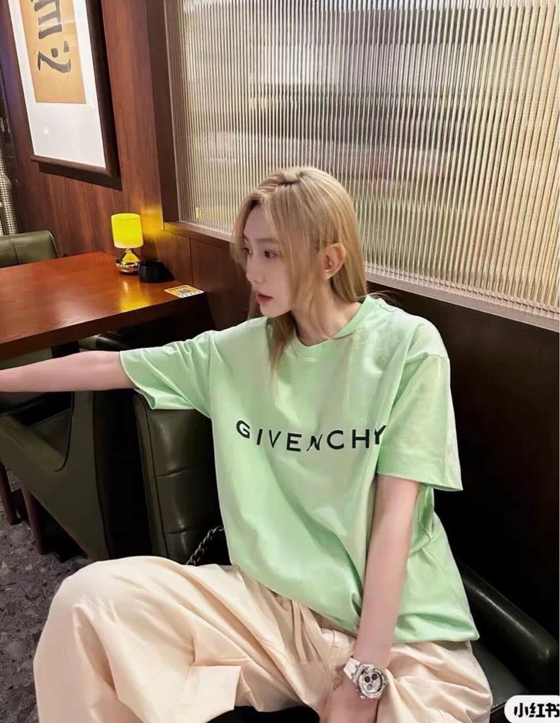 Givenchy Givenchy Classic Light Green Letter Logo Short Sleeve, XS Size US XS / EU 42 / 0 - 9 Thumbnail