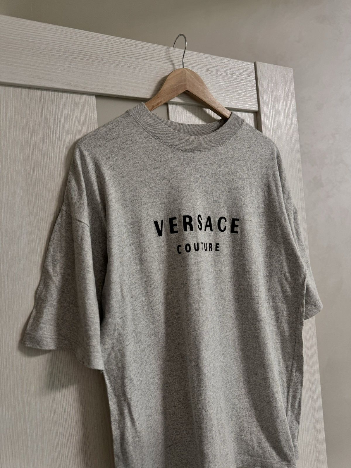 Versace Versace Jeans Couture Vintage tee t-shirt center logo Size US L / EU 52-54 / 3 - 6 Thumbnail