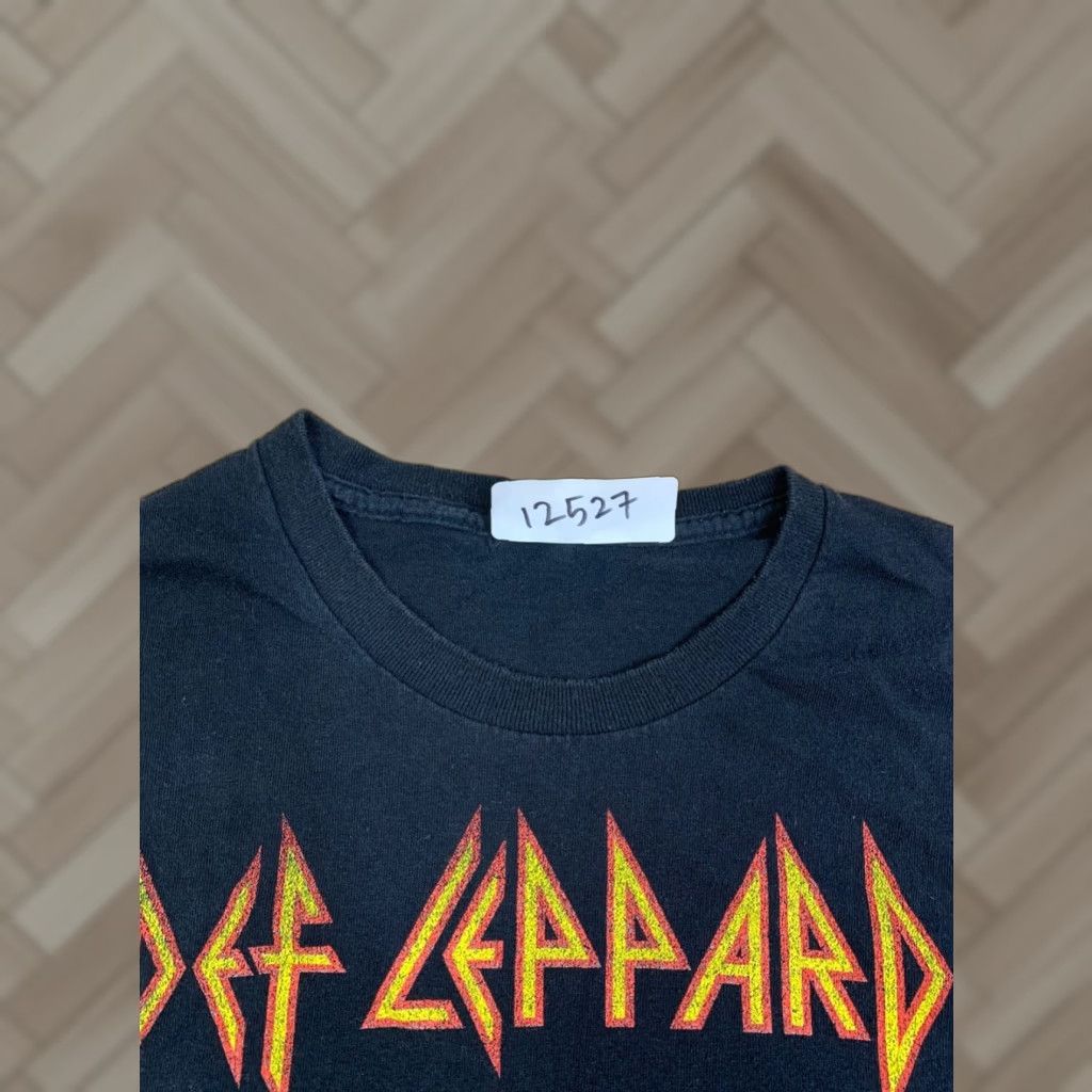 Vintage Stadium Tour Shirt Def Leppard Motley Crue Poison Joan Jett 2022 Mens M Black Cotton T-Shirt Rock Band Size US M / EU 48-50 / 2 - 1 Thumbnail