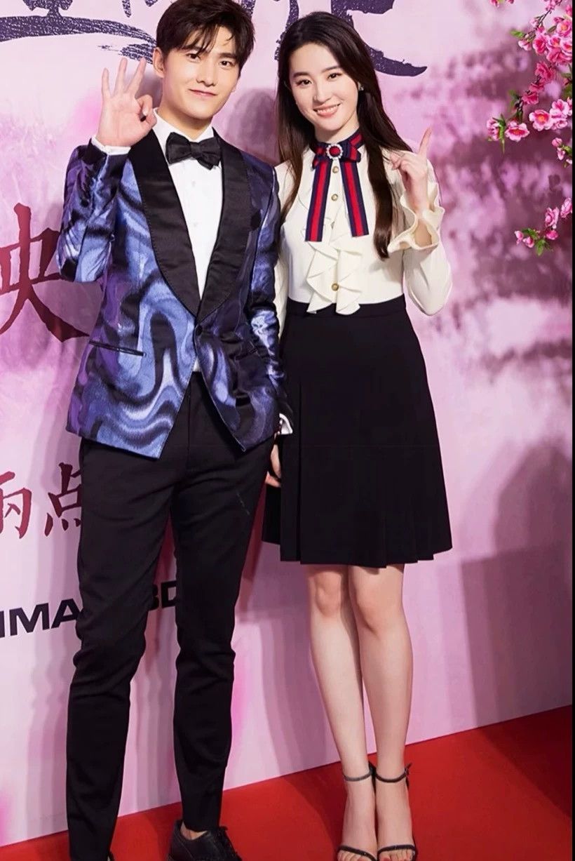 Gucci Gucci Bow High Waist Elastic XS Liu Yifei Dress Size XS / US 0-2 / IT 36-38 - 9 Thumbnail