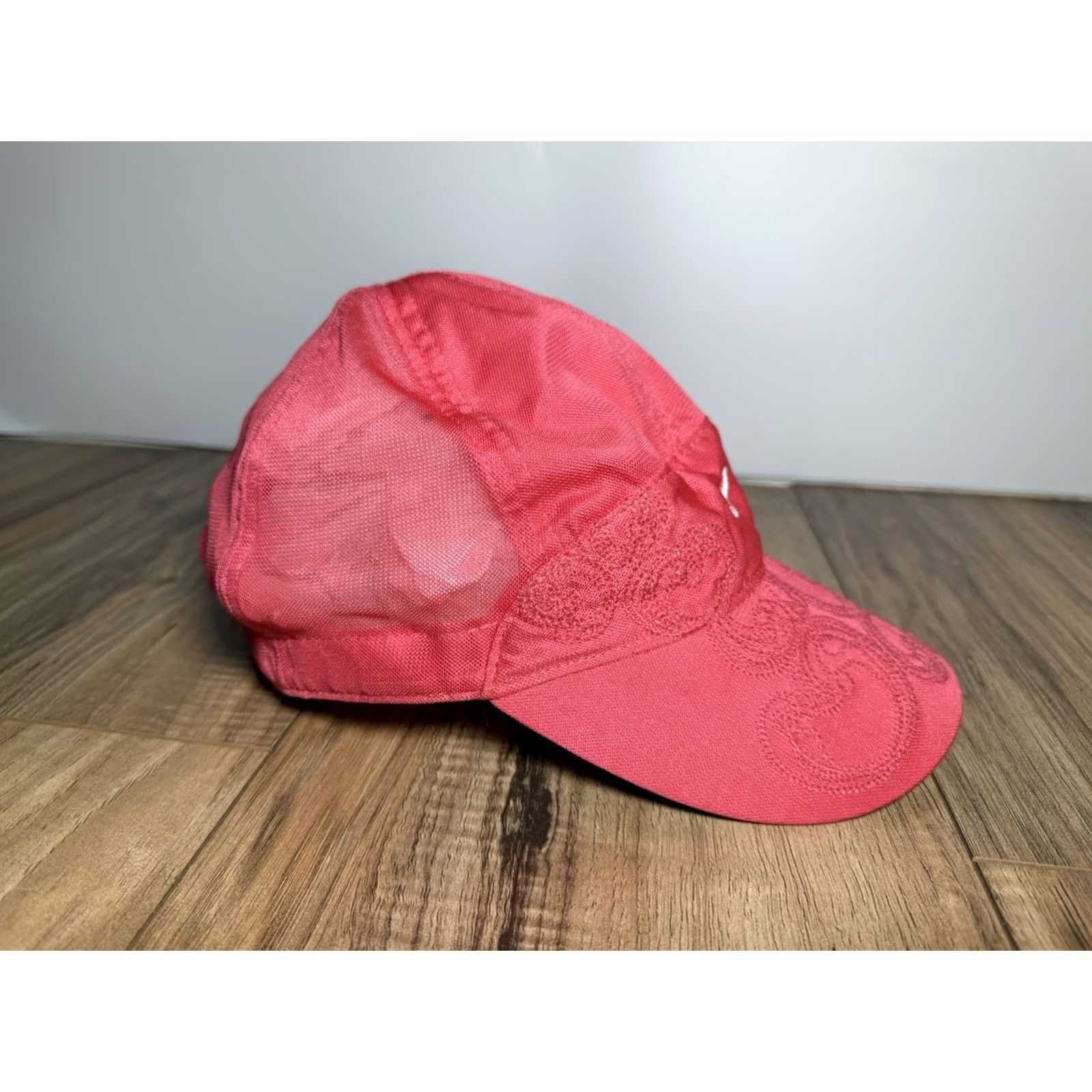 Nike VINTAGE Nike Hat Womens Adjustable Pink VTG Y2K Strap Panel Hot Running Featherlight Embroidered Size ONE SIZE - 3 Thumbnail