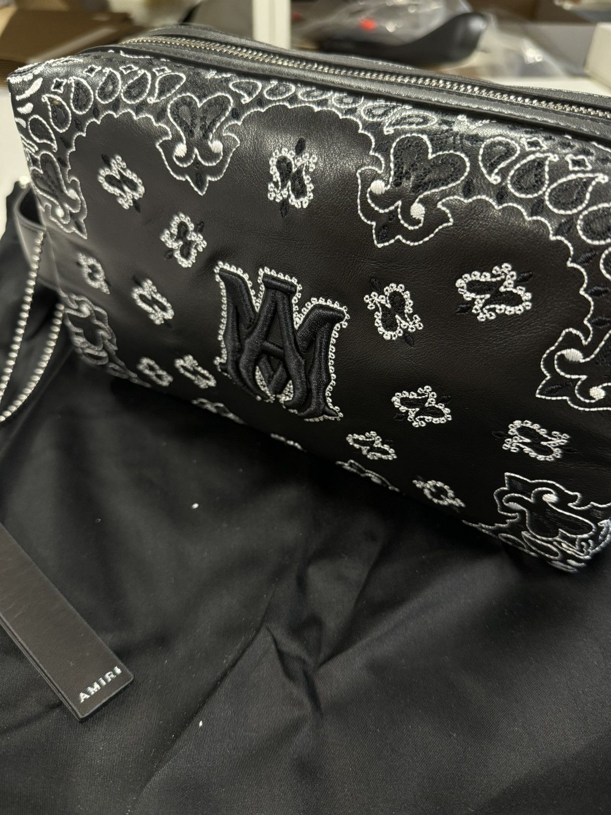 Amiri Amiri Bandana Toiletry Bag NEW 1250$ Size ONE SIZE - 3 Thumbnail