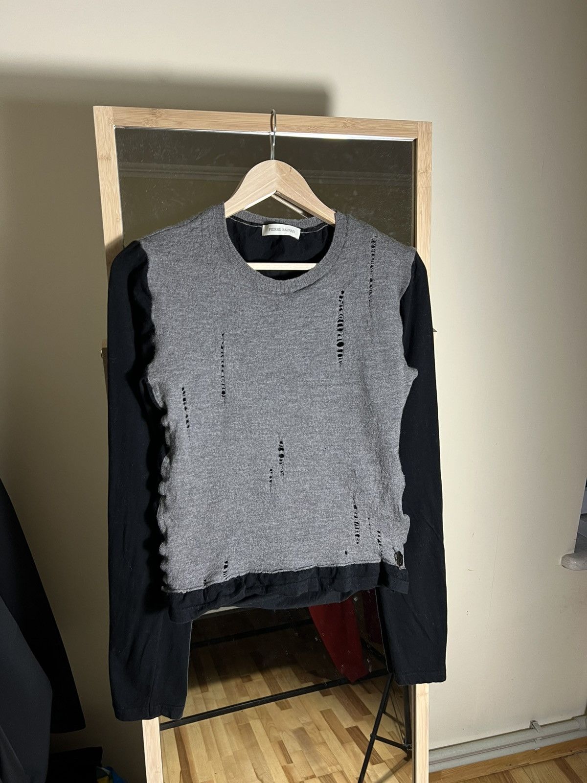 Pierre Balmain Pierre Balmain Women’s Wool Sweater Distressed Grunge Italy Size S / US 4 / IT 40 - 1 Thumbnail