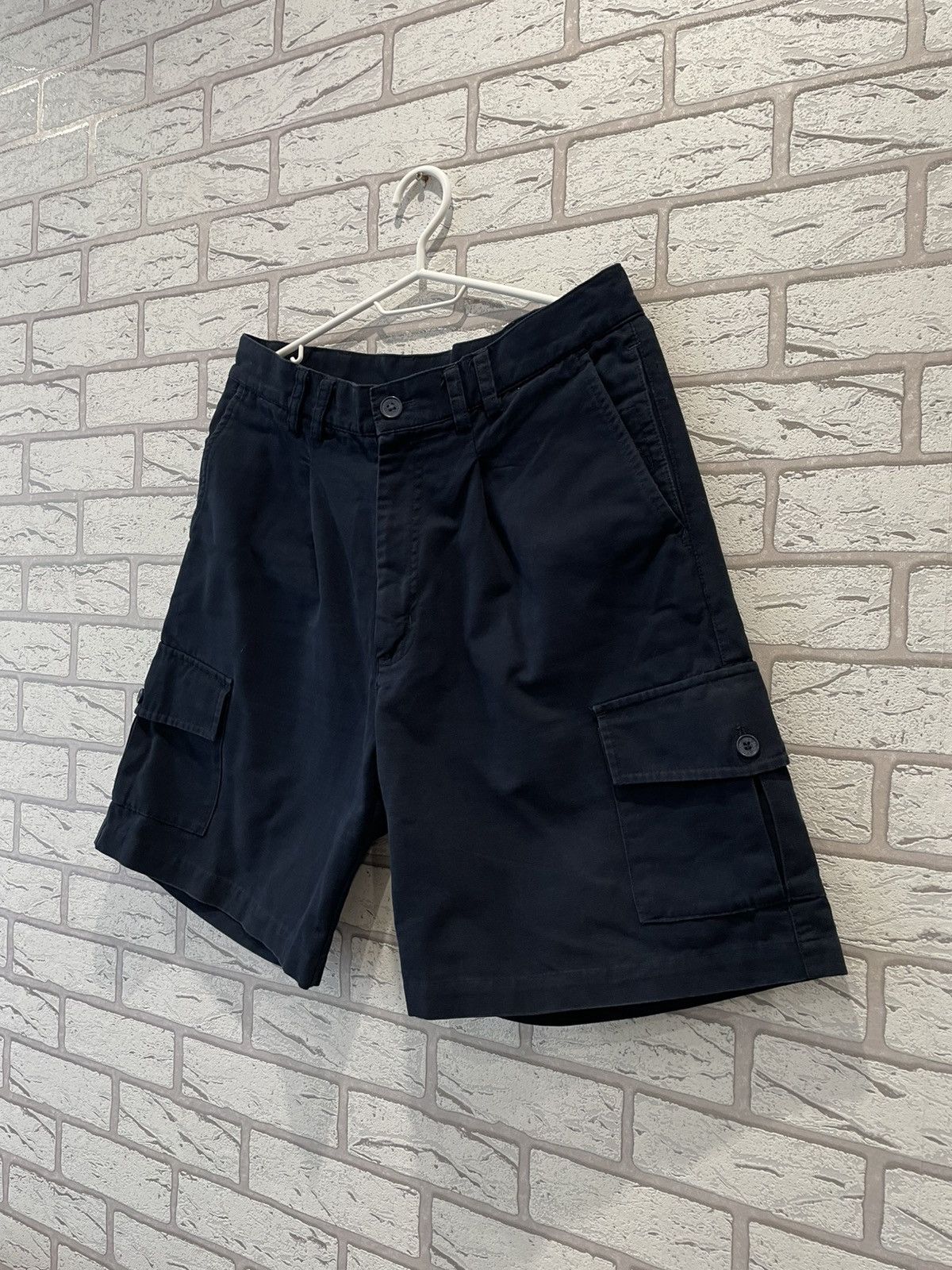 Yves Saint Laurent Yves Saint Laurent Vintage YSL Cargo Shorts Navy Blue Size US 30 / EU 46 - 2 Thumbnail