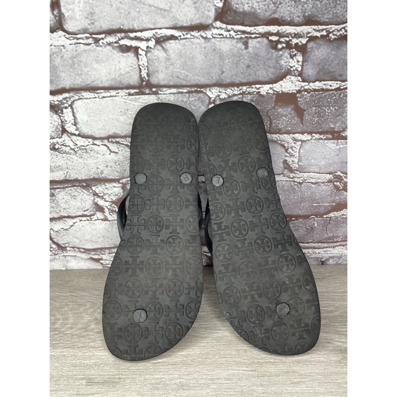 Tory Burch Tory Burch Animal Leopard Cheetah Print Black FlipFlops Sand Size US 9 / IT 39 - 14 Thumbnail