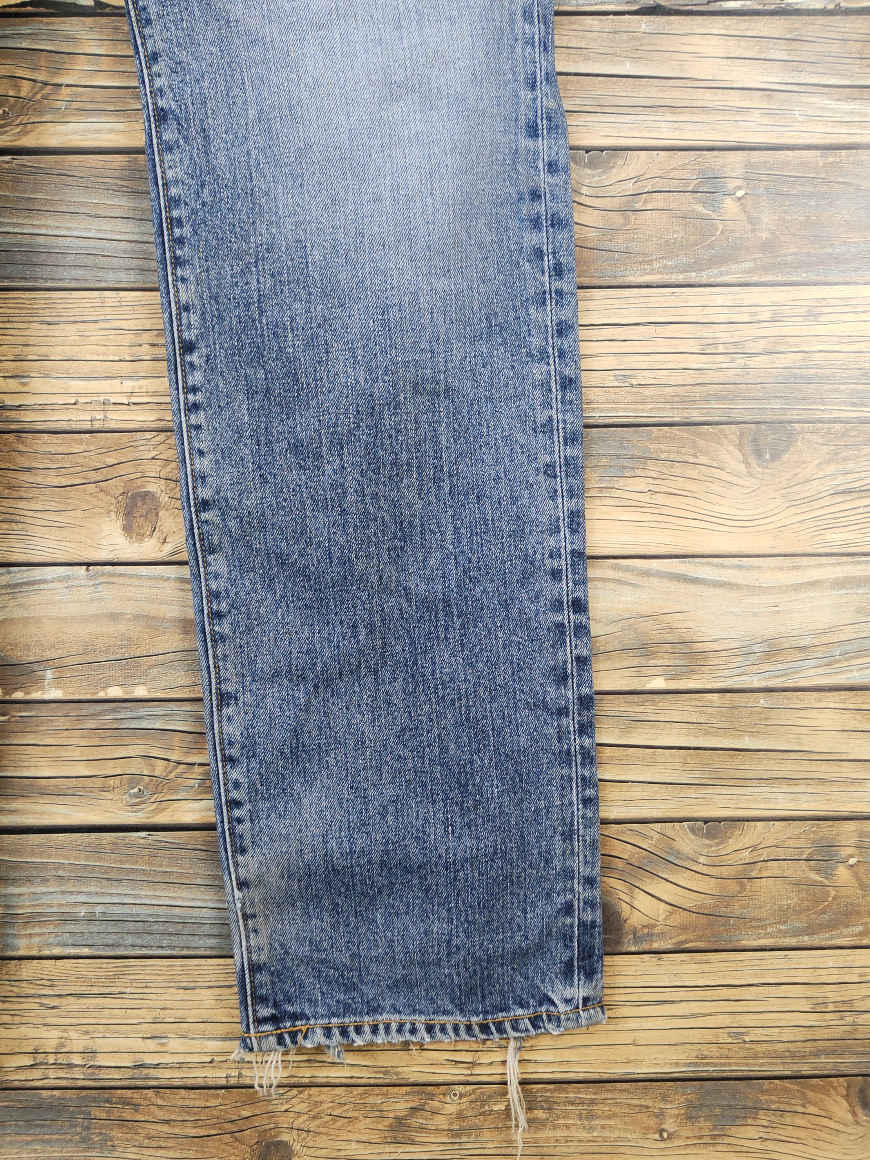 Japanese Brand Uniqlo Blue Distressed Ripped Jeans #W1863 Size US 32 / EU 48 - 6 Thumbnail