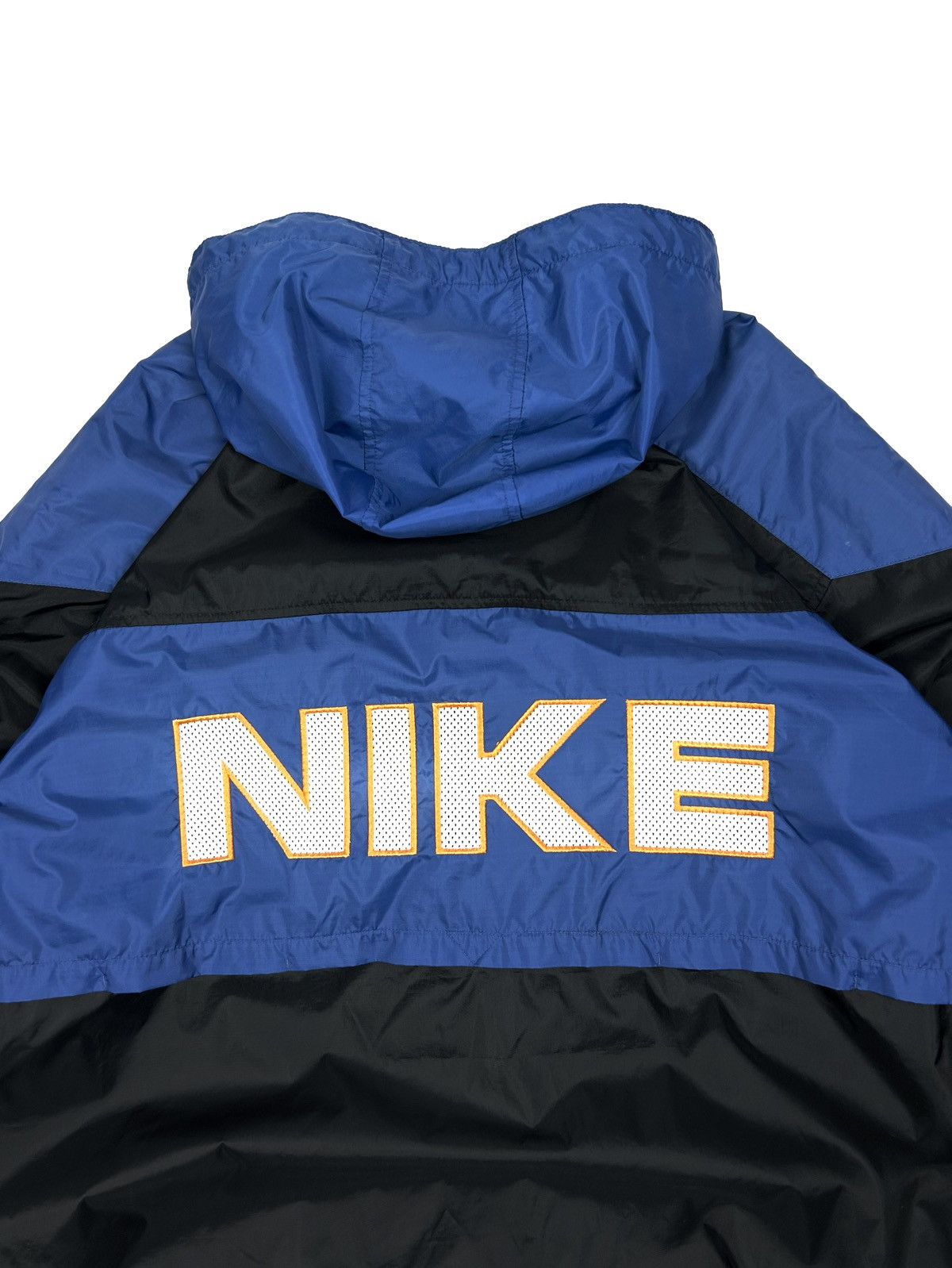 Nike 90s Nike Nylon Waterproof Light Jacket Big Logo Vintage L Size US L / EU 52-54 / 3 - 9 Thumbnail