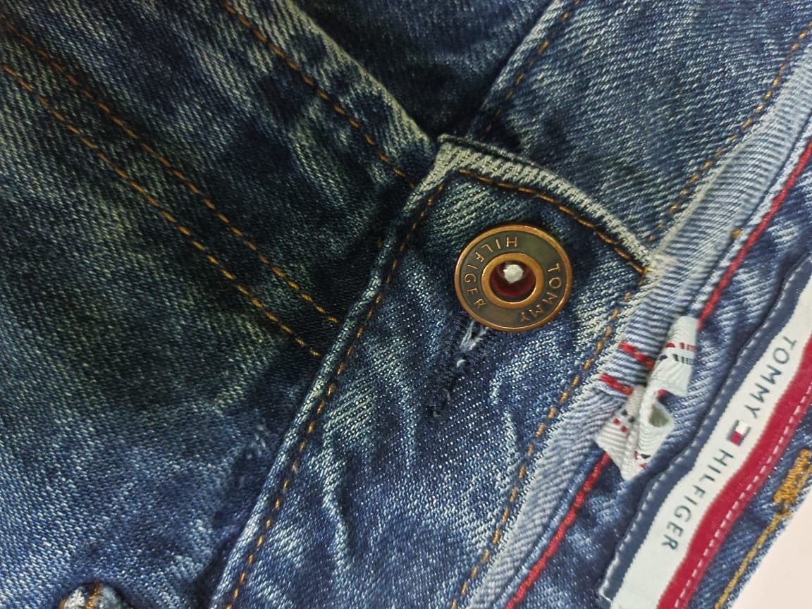 Tommy Hilfiger × Vintage Distressed Tommy Hilfiger Classic Jeans Straight Denim Pants Size US 39 - 8 Thumbnail