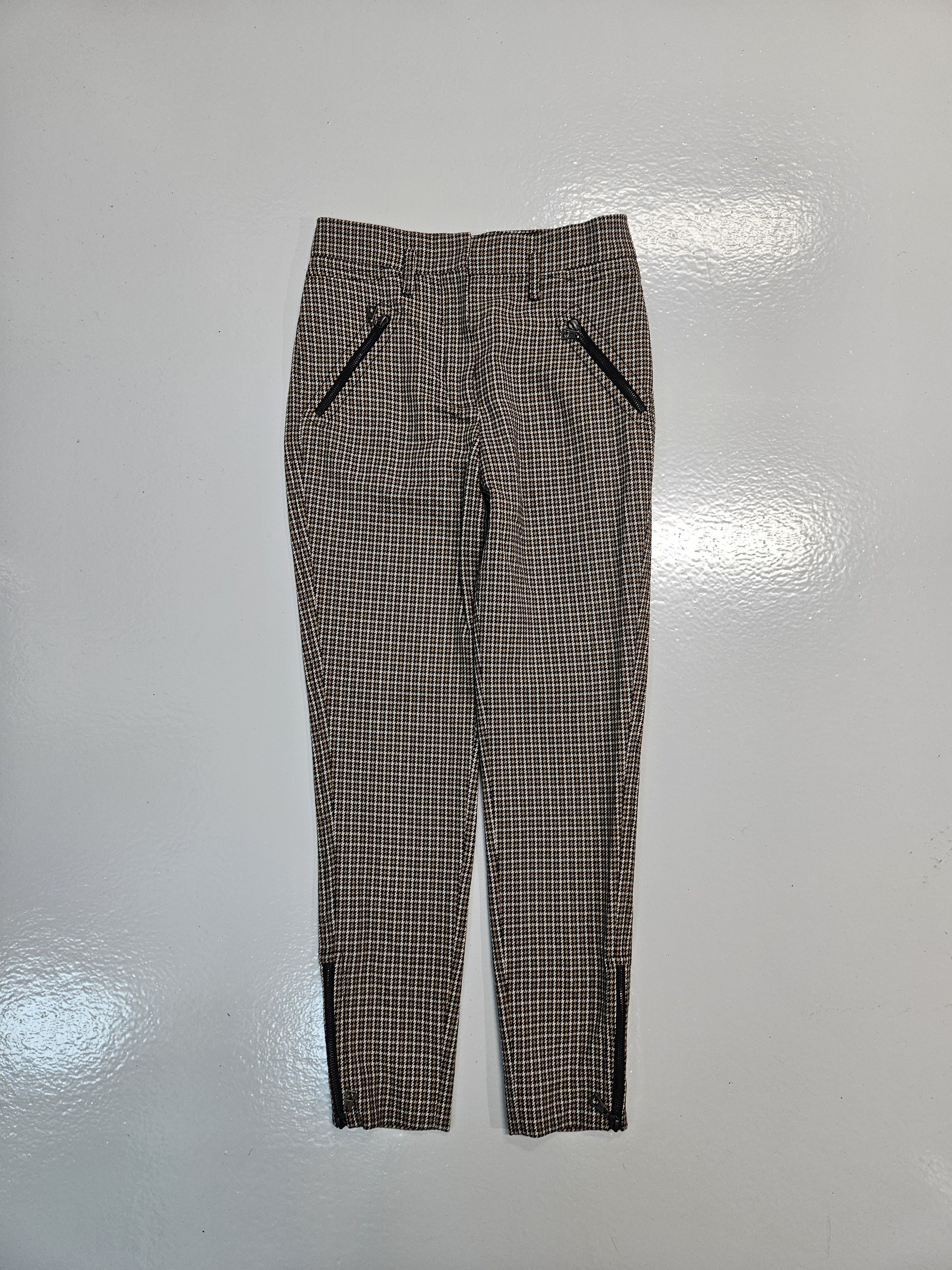 Louis Vuitton Louis Vuitton tapered herringbone wool pants Size 27" / US 4 / IT 40 - 1 Thumbnail