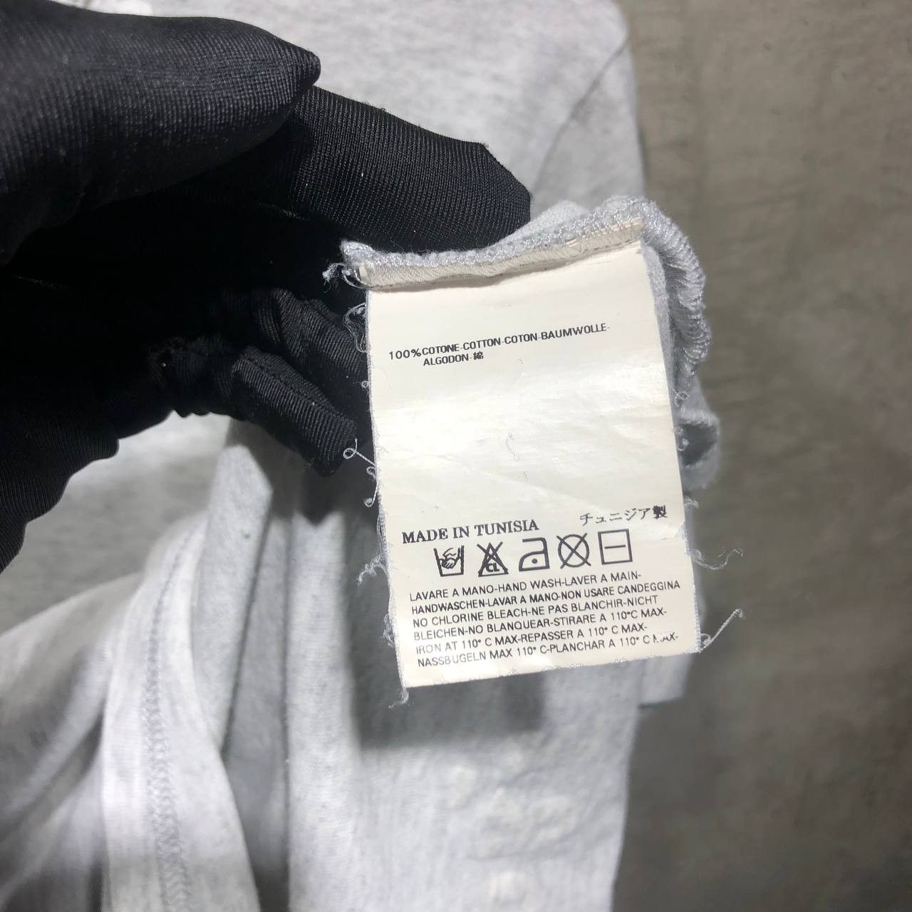 Maison Margiela Maison Margiela AIDS Awareness Vneck tee Size US M / EU 48-50 / 2 - 7 Thumbnail