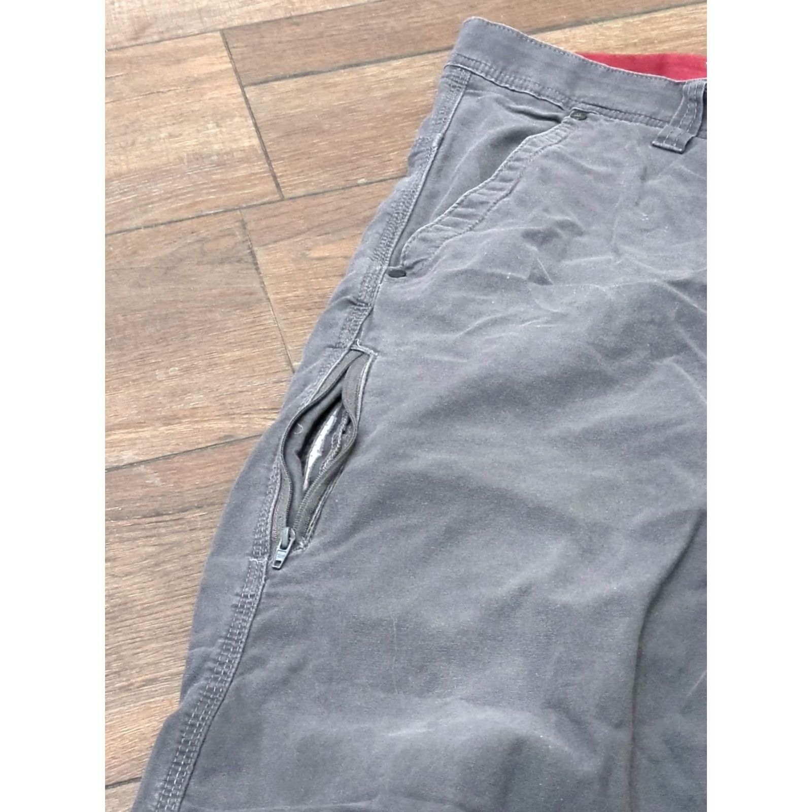 Wrangler Wrangler Cargo Pants Mens 40/30 Straight Grey Mid Rise Flat Front Zip Fly Casual Cargo Pocket Vintage No Size US 40 / EU 56 - 2 Thumbnail