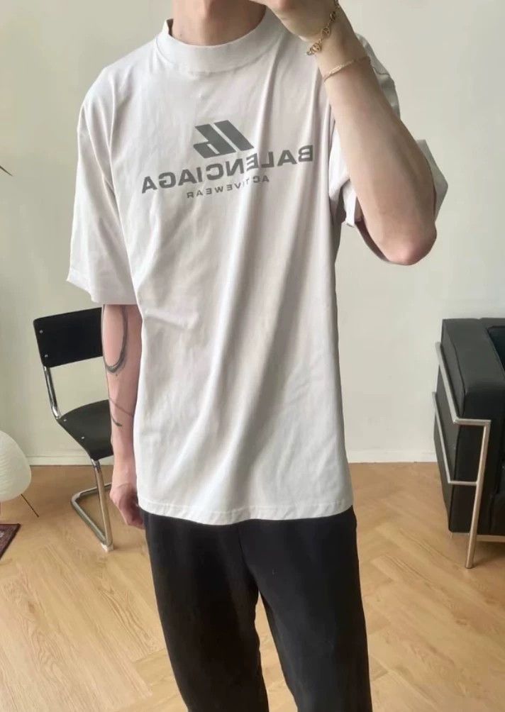 Balenciaga Balenciaga White reflective logo short sleeve Size US L / EU 52-54 / 3 - 4 Thumbnail