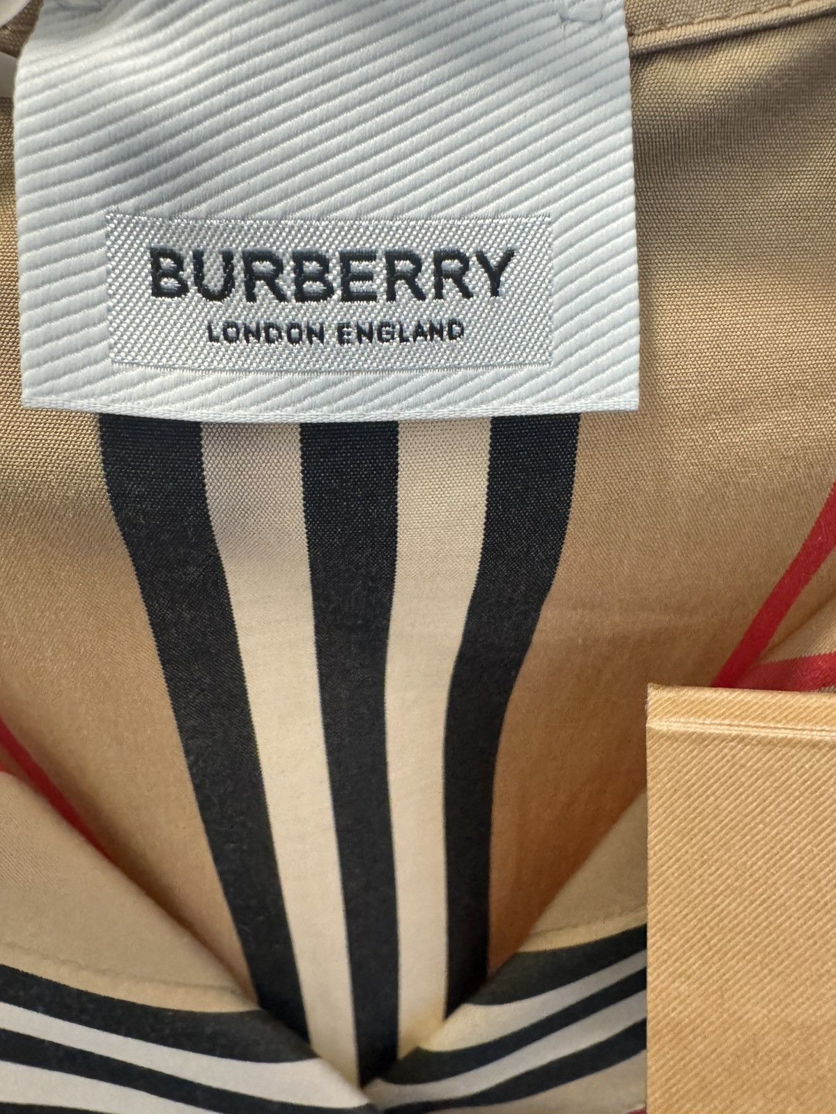 Burberry Burberry Women's Classic Striped Short Sleeve Shirt Size S / US 4 / IT 40 - 3 Thumbnail