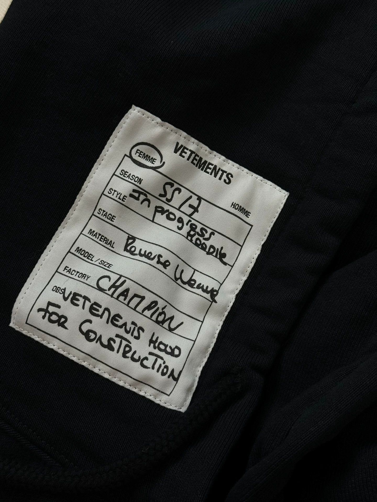 Vetements Vetements x Champion 17SS Hoodie M Size US M / EU 48-50 / 2 - 8 Thumbnail