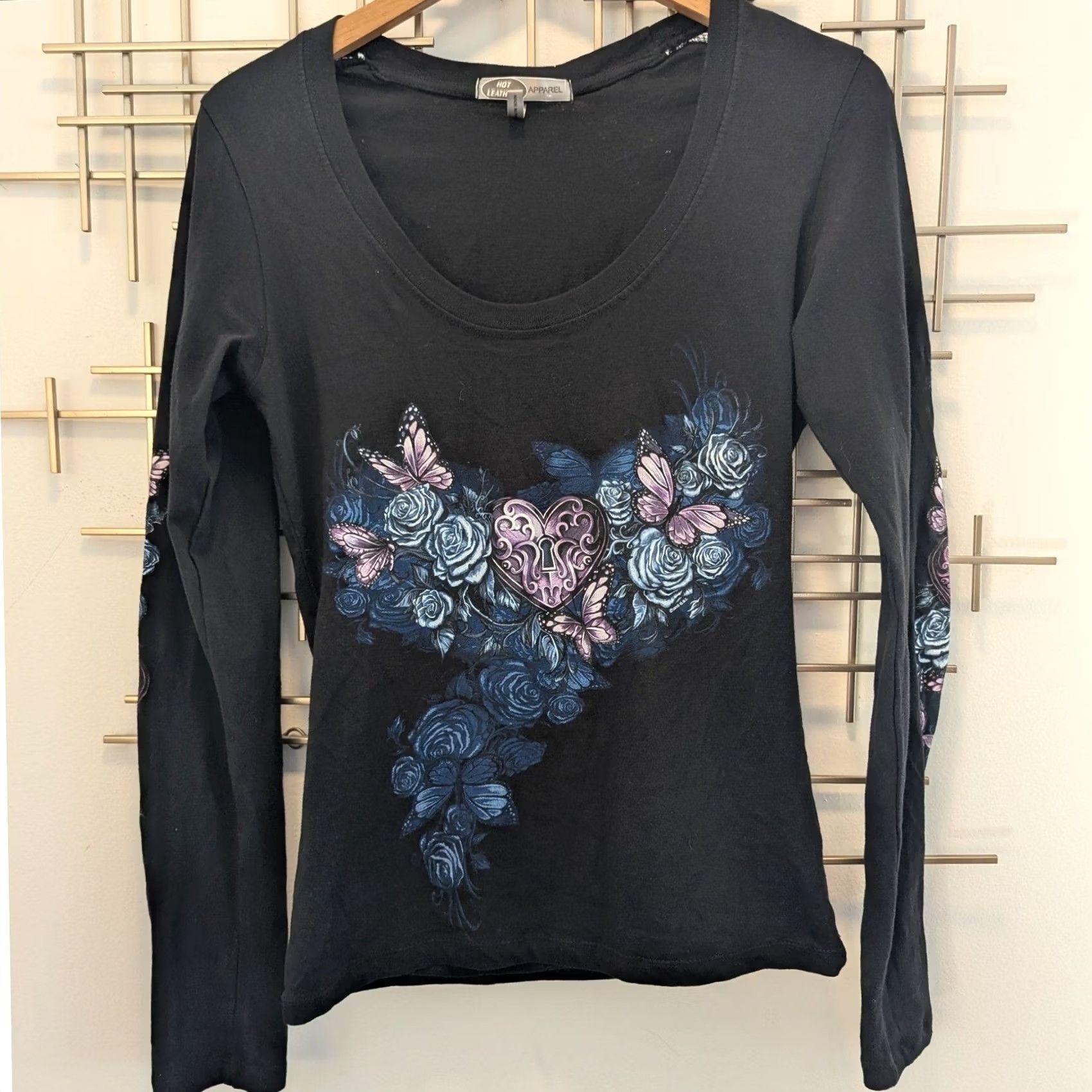 Vintage Black Long Sleeve Shirt Roses Butterflies Heart Lock Graphic Biker Women's XL Size XL / US 12-14 / IT 48-50 - 2 Thumbnail