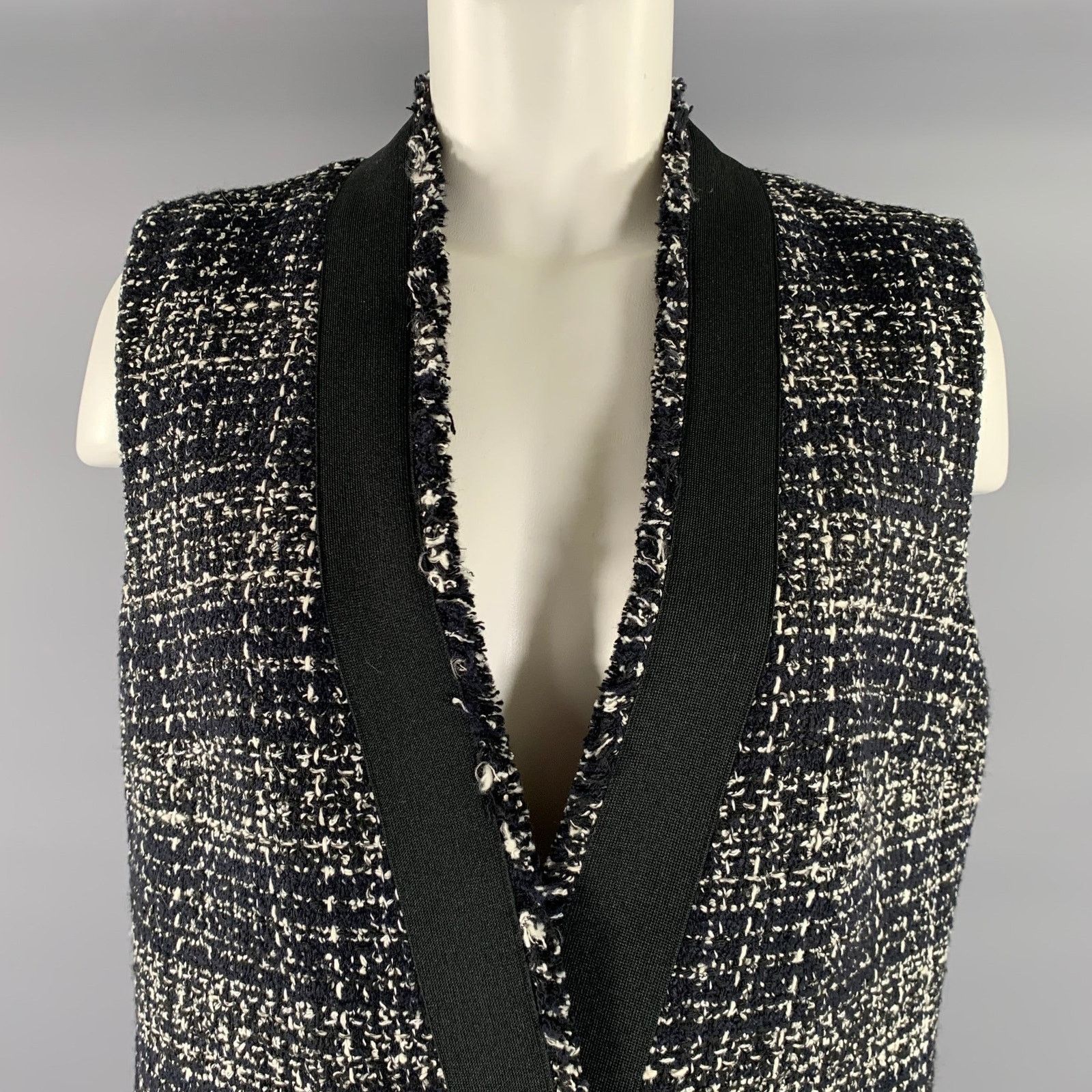 Akris AKRIS Size L Black White Polyester Blend Sleeveless Vest Size US L / EU 52-54 / 3 - 2 Thumbnail