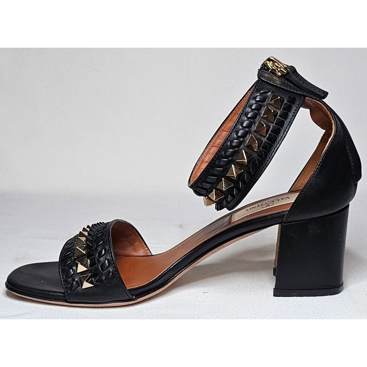 Valentino Valentino Garavani Rockstud black leather sandals Size US 5 / IT 35 - 9 Thumbnail