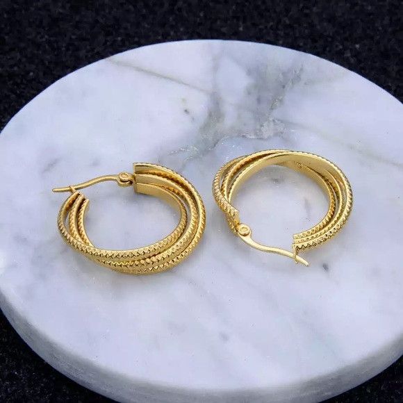 The Unbranded Brand Stainless steel hoop circle twisted earrings Size ONE SIZE - 4 Thumbnail